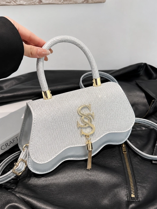 Ayollar sumkasi , premium  - 