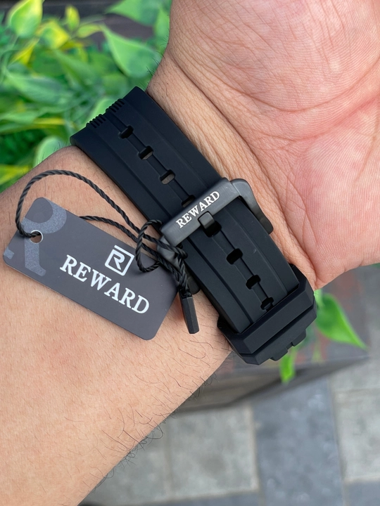 Reward VIP erkaklar qo‘l soati — premium dizayn va zamonaviy klassika uyg‘unligi