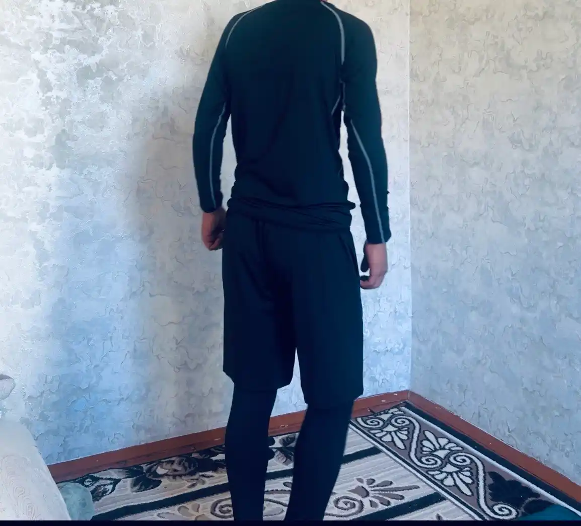 Rashgard erkaklar uchun 3 tasi 1 da, fitness uchun sport kiyimi, zal va yugirish uchun