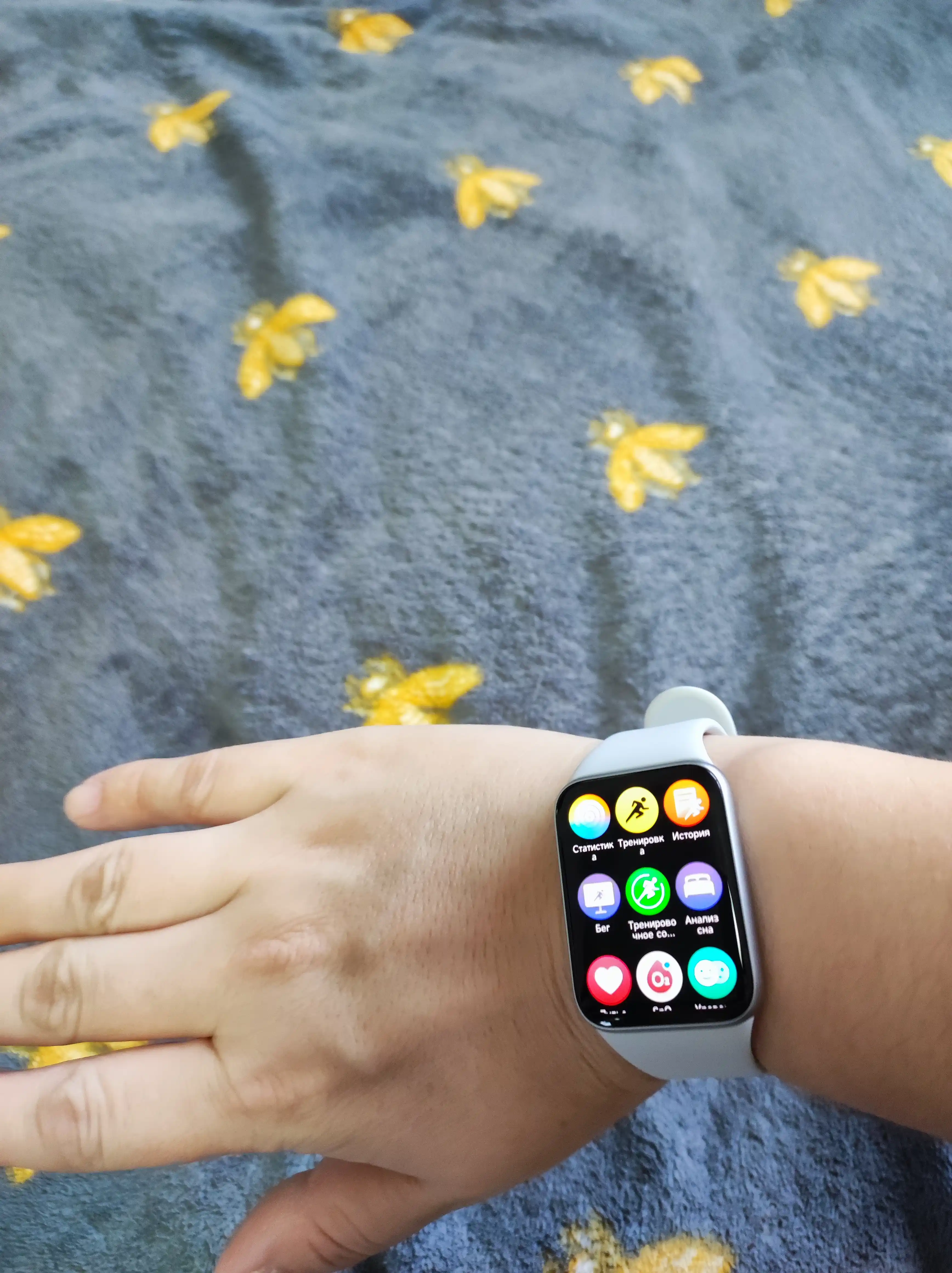 Фитнес-браслет Xiaomi Smart Band 10 Pro толщиной 9,7 мм, отслеживает сон