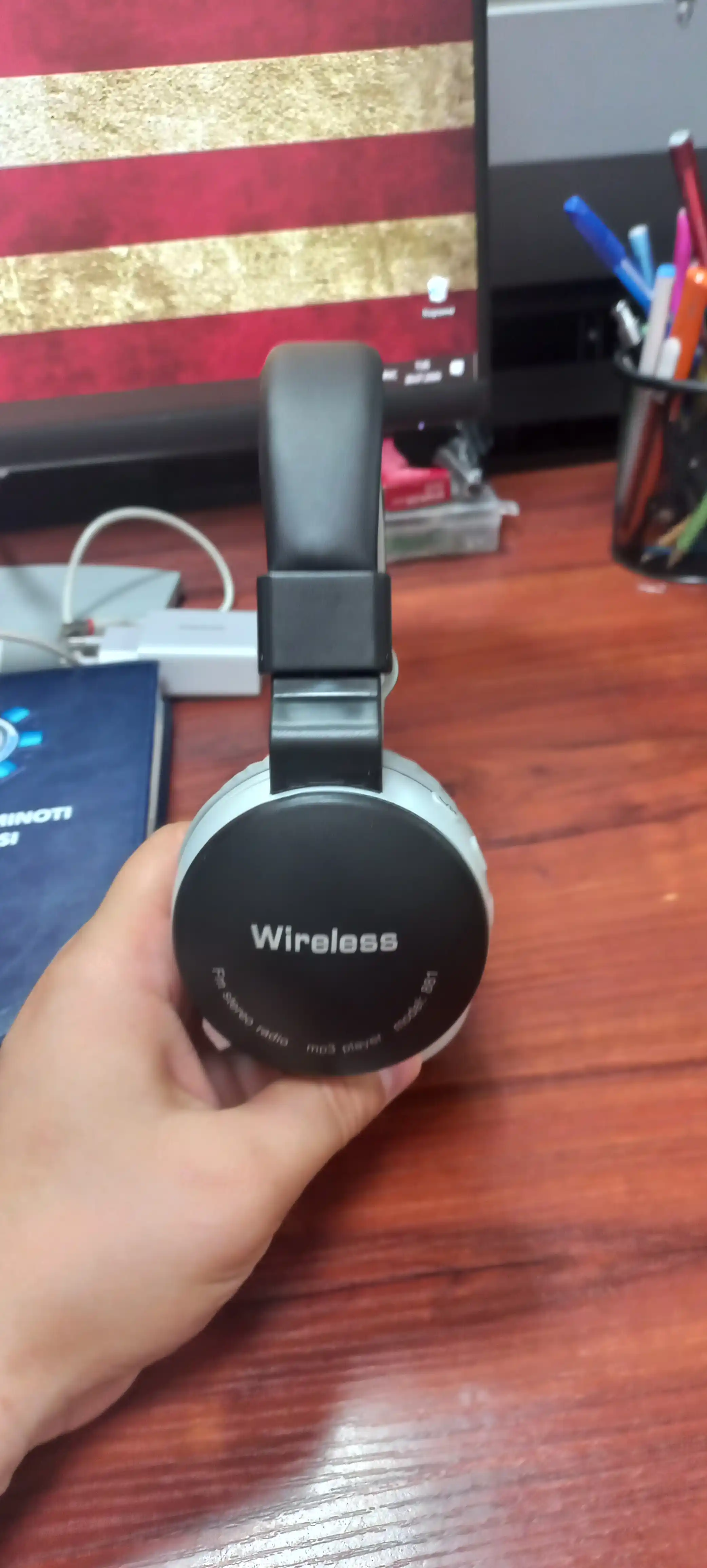 JBL 881A simsiz Bluetooth quloqchin, mikrofonli, bukiladigan dizayn