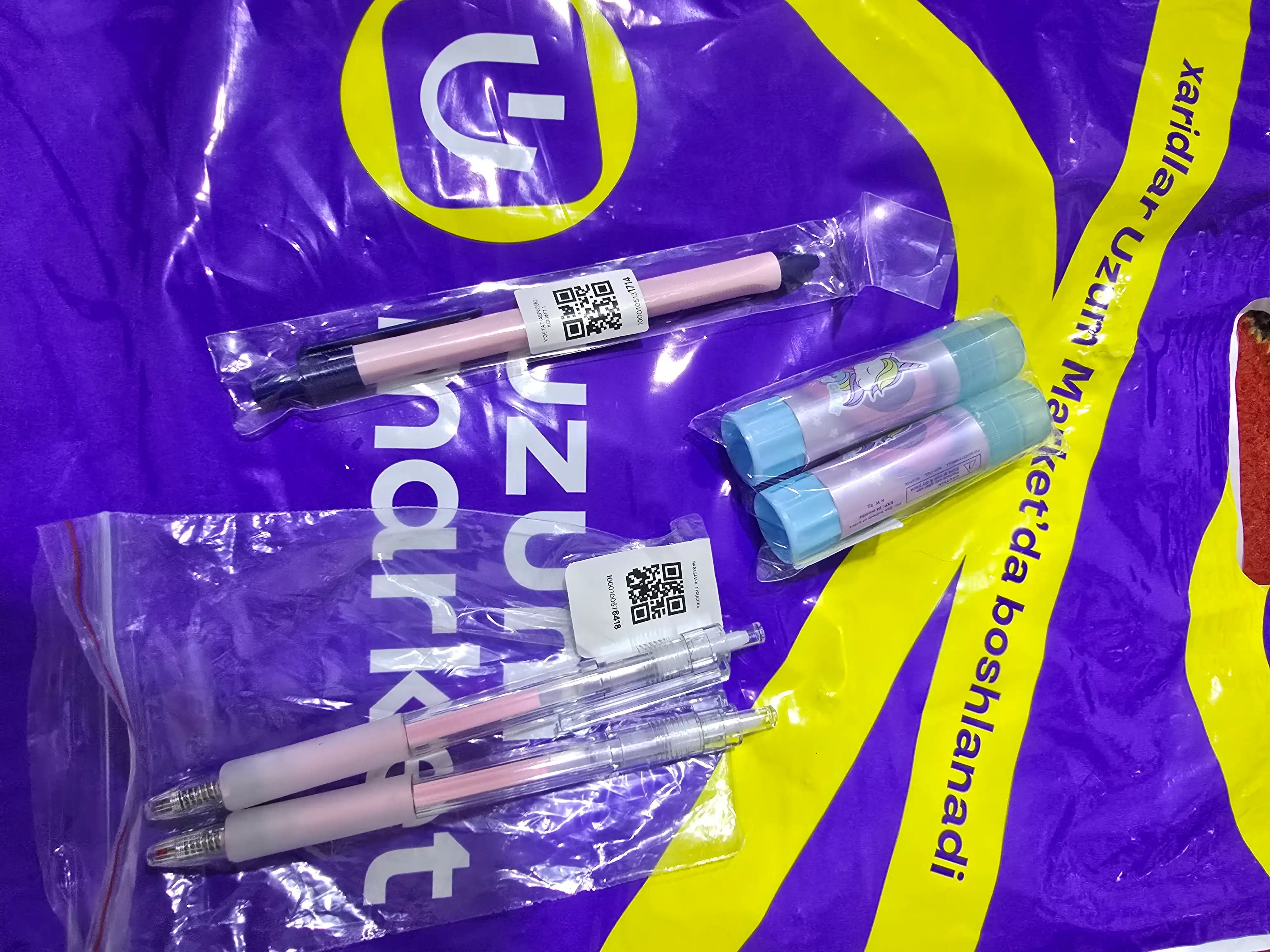 M&G TR3S yarim gel siyohli sharikli ruchka, ko‘k, 0,7 mm, 4 xil korpus rangida, ABPW30R2