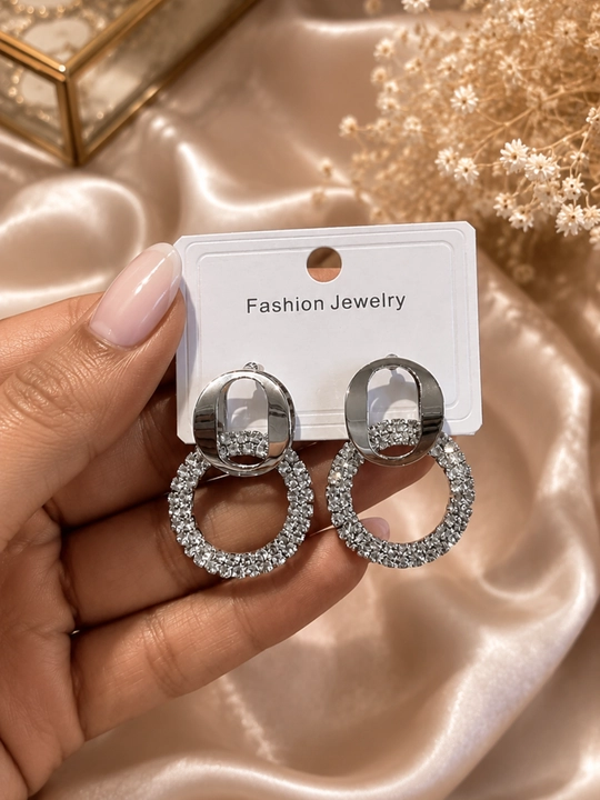 Серьги женские Корея серебристые с камнями, круглые подвесные - 