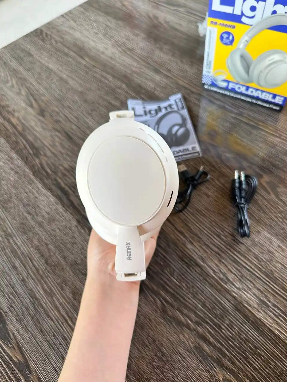 Simsiz quloqchinlar REMAX RB-100HB