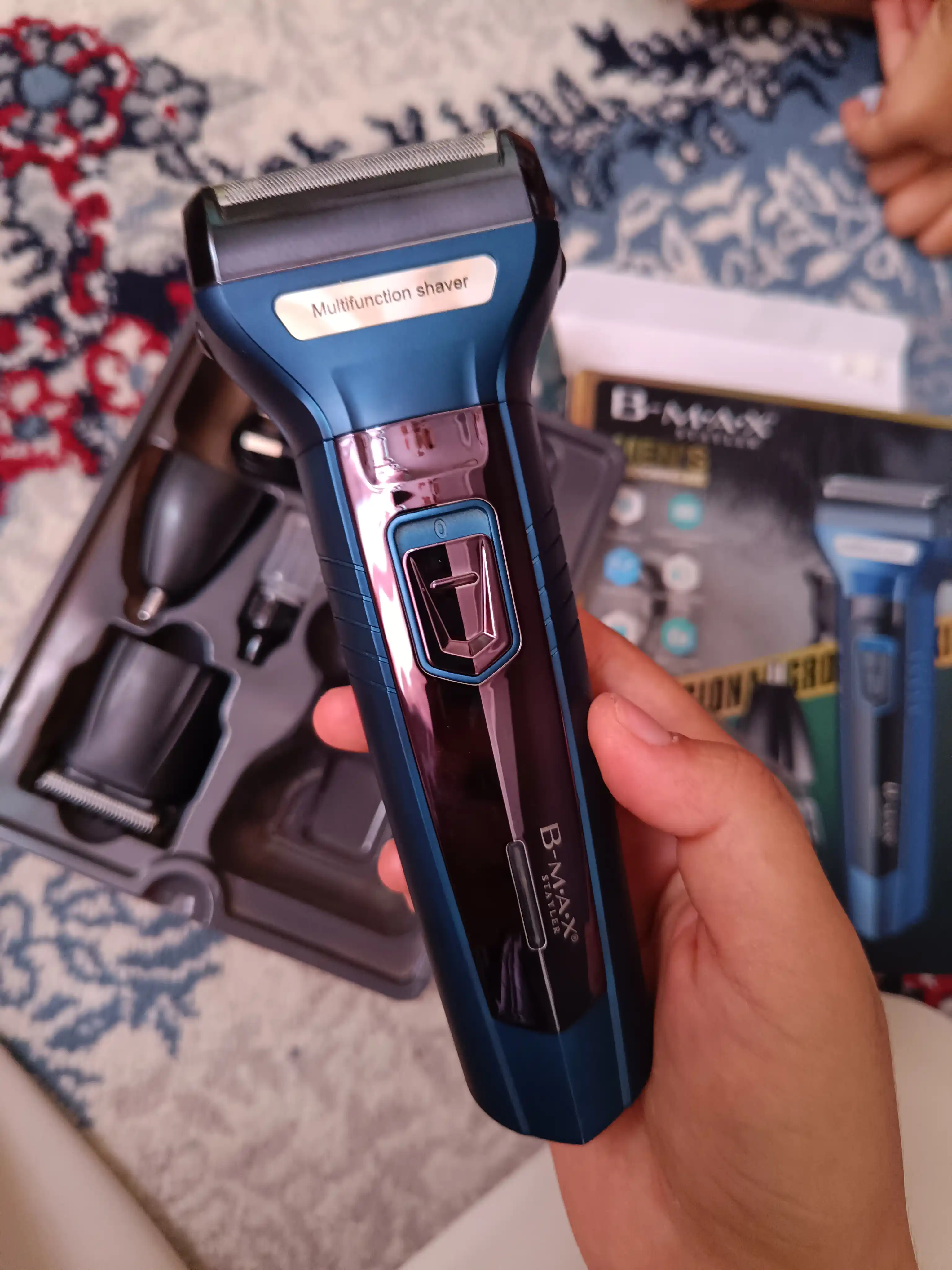 Trimmer soqol va mo'ylov olish uchun elektr-ustara Geemy GM-595 GM 566, 3 tasi 1 da