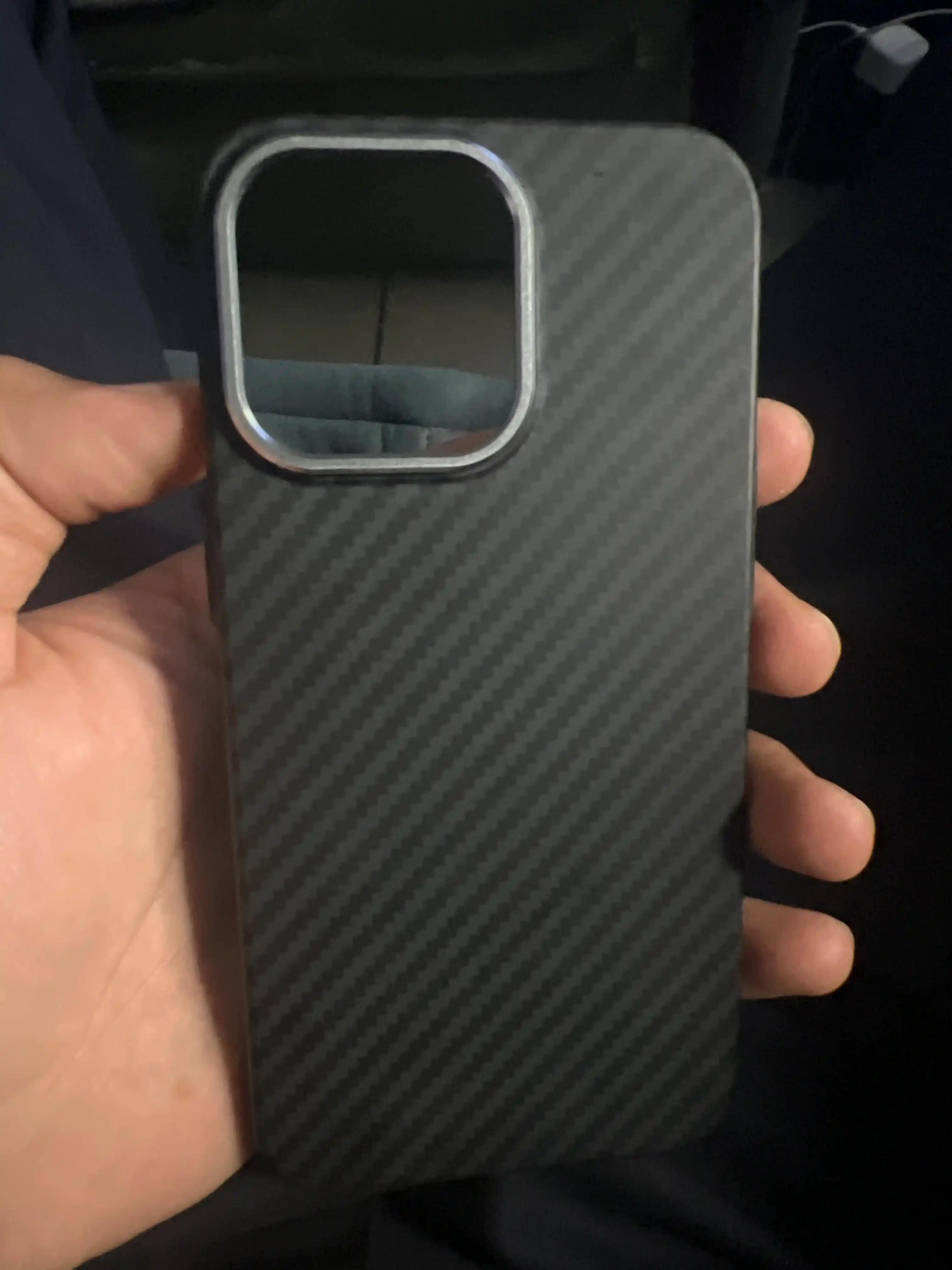 Чехол Carbon для iPhone 13–17 Pro,Pro Max,  с Magsafe, ультратонкий, легкий 