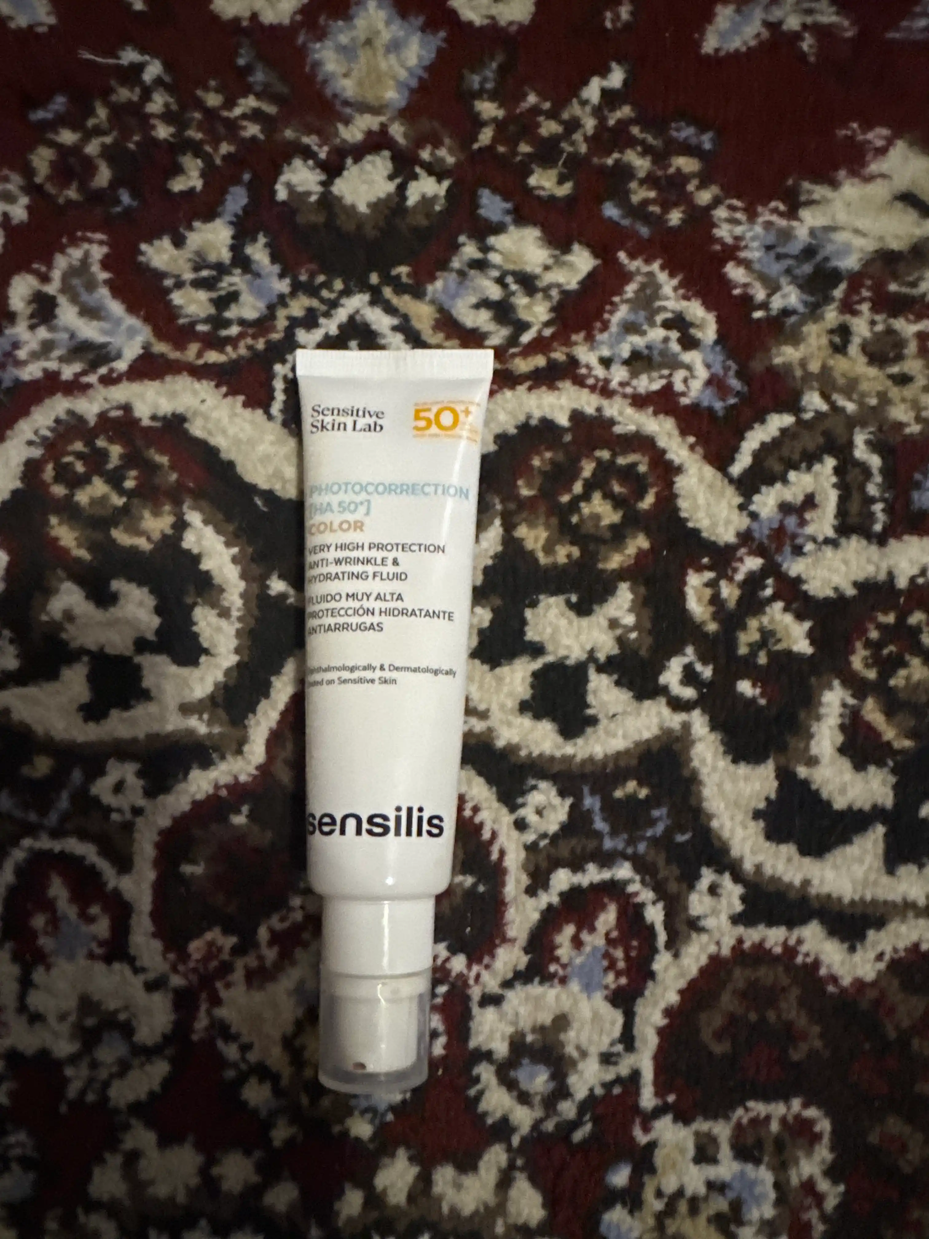 Yuz uchun quyoshdan himoya qiluvchi muss Sensilis Photocorrection HA+ SPF 50, 50 ml