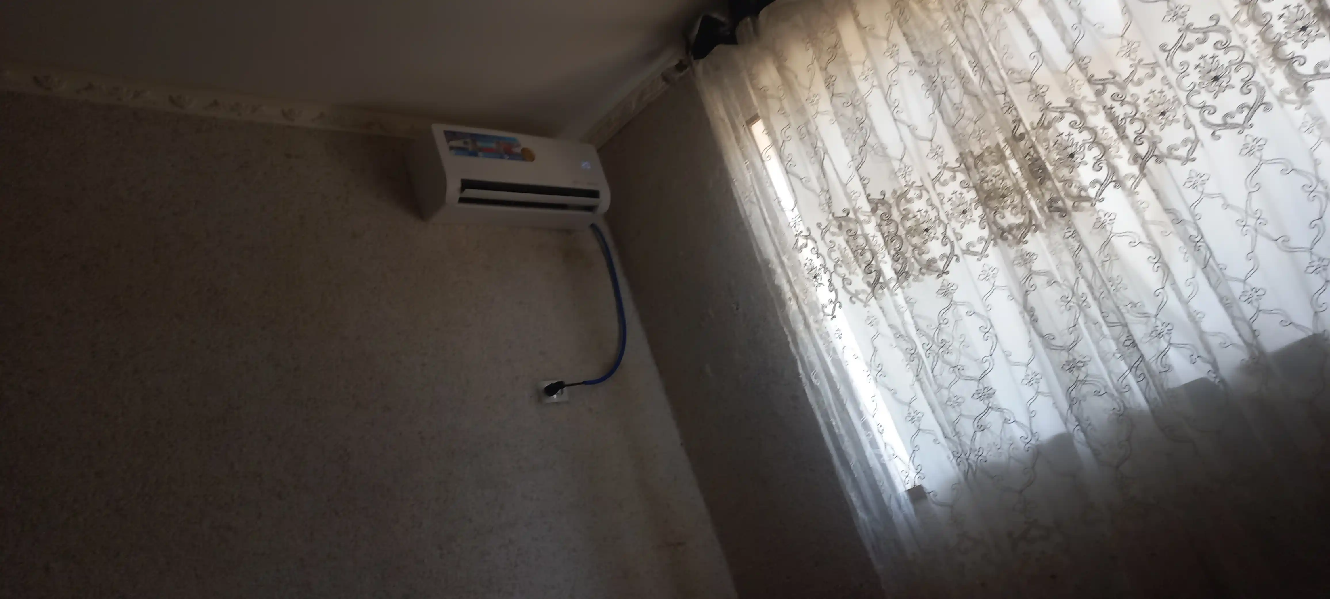 Кондиционер Midea ALBA PRO Inverter, тихий, экономия до 30%, низкое напряжение