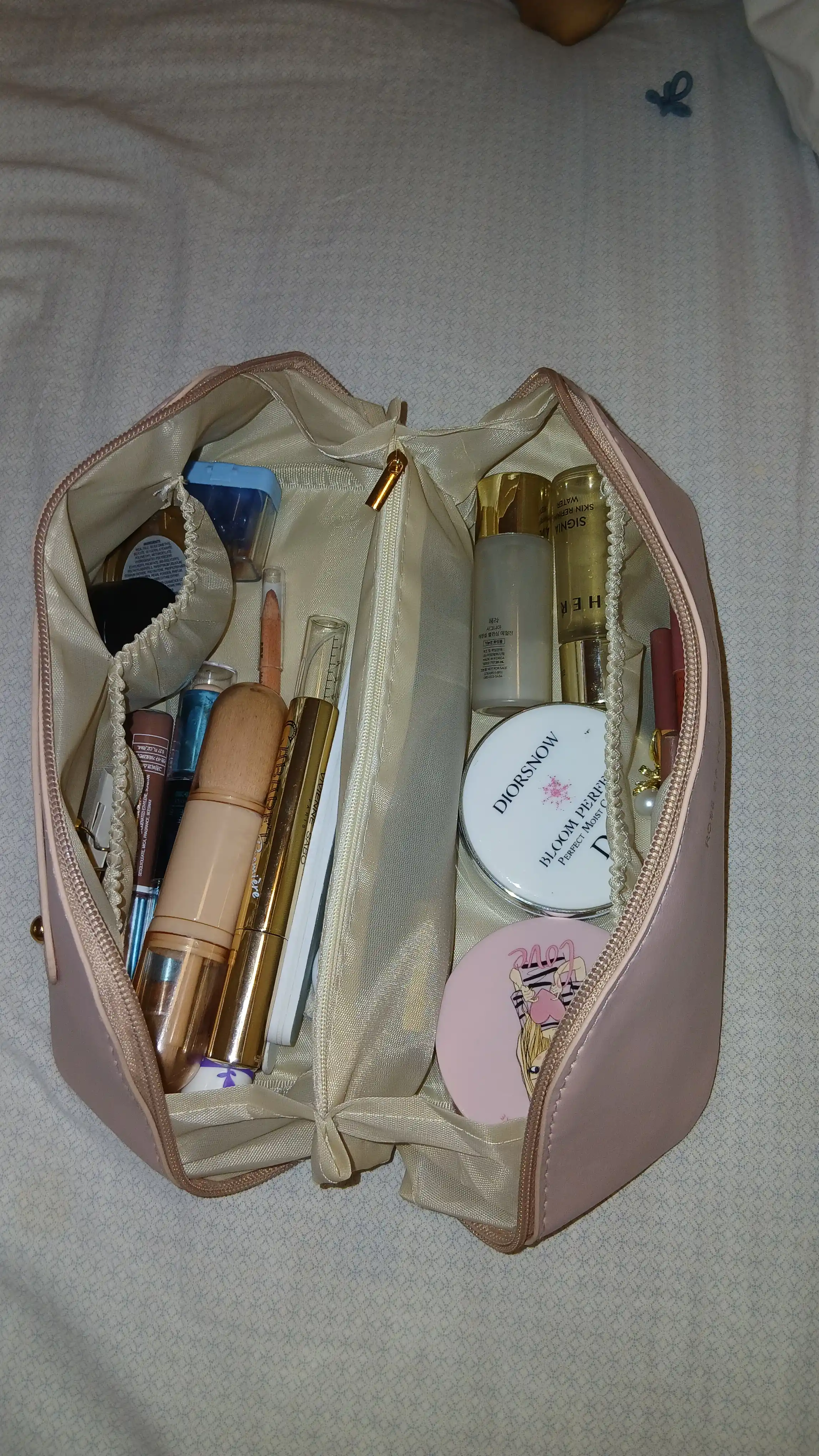 Ayollar kosmetik sumkasi, ayollar uchun sumka, kosmetik sumka, sun'iy gullar, kosmetik sumka