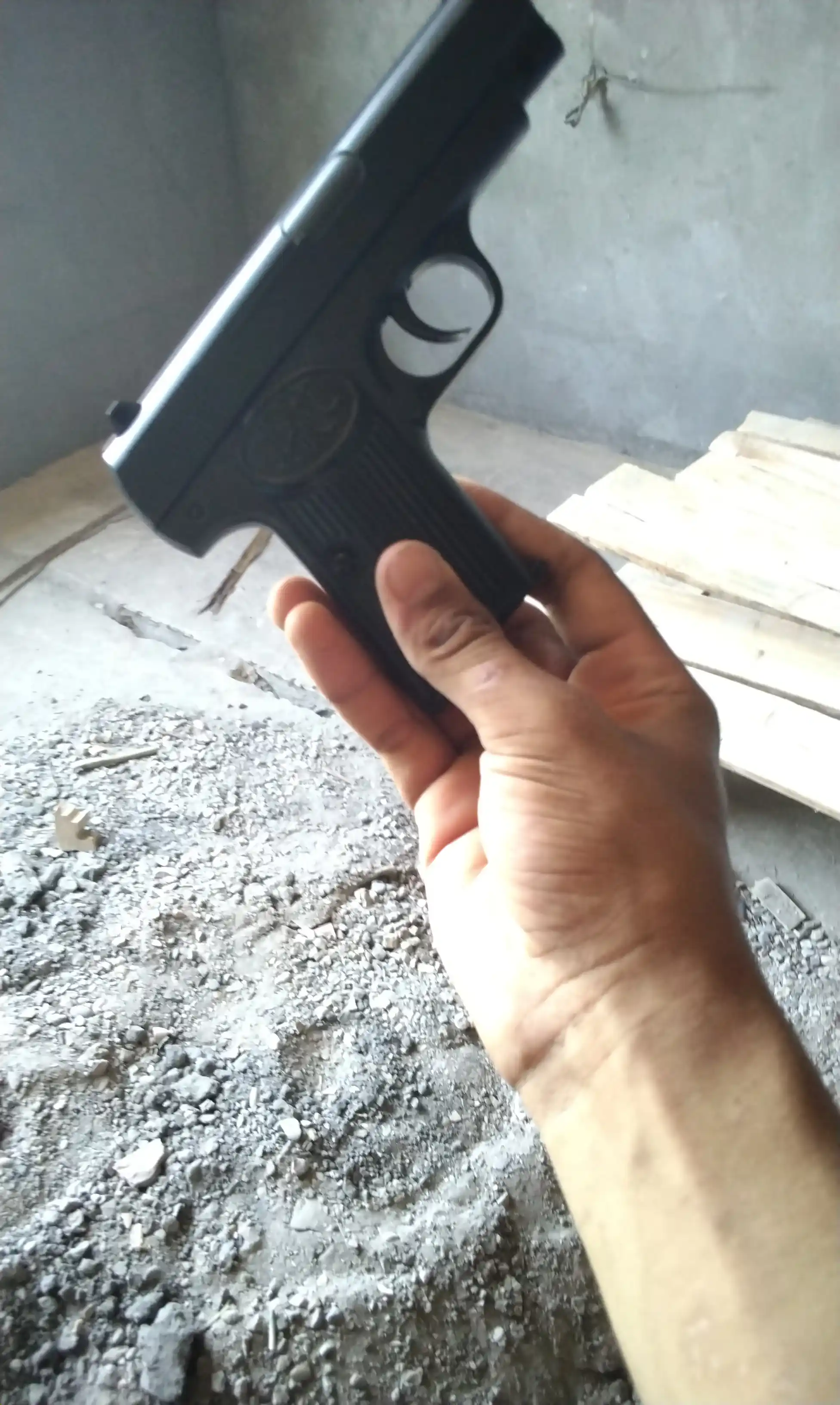 Игрушечный пистолет M17, металлический корпус, пульки 6 мм