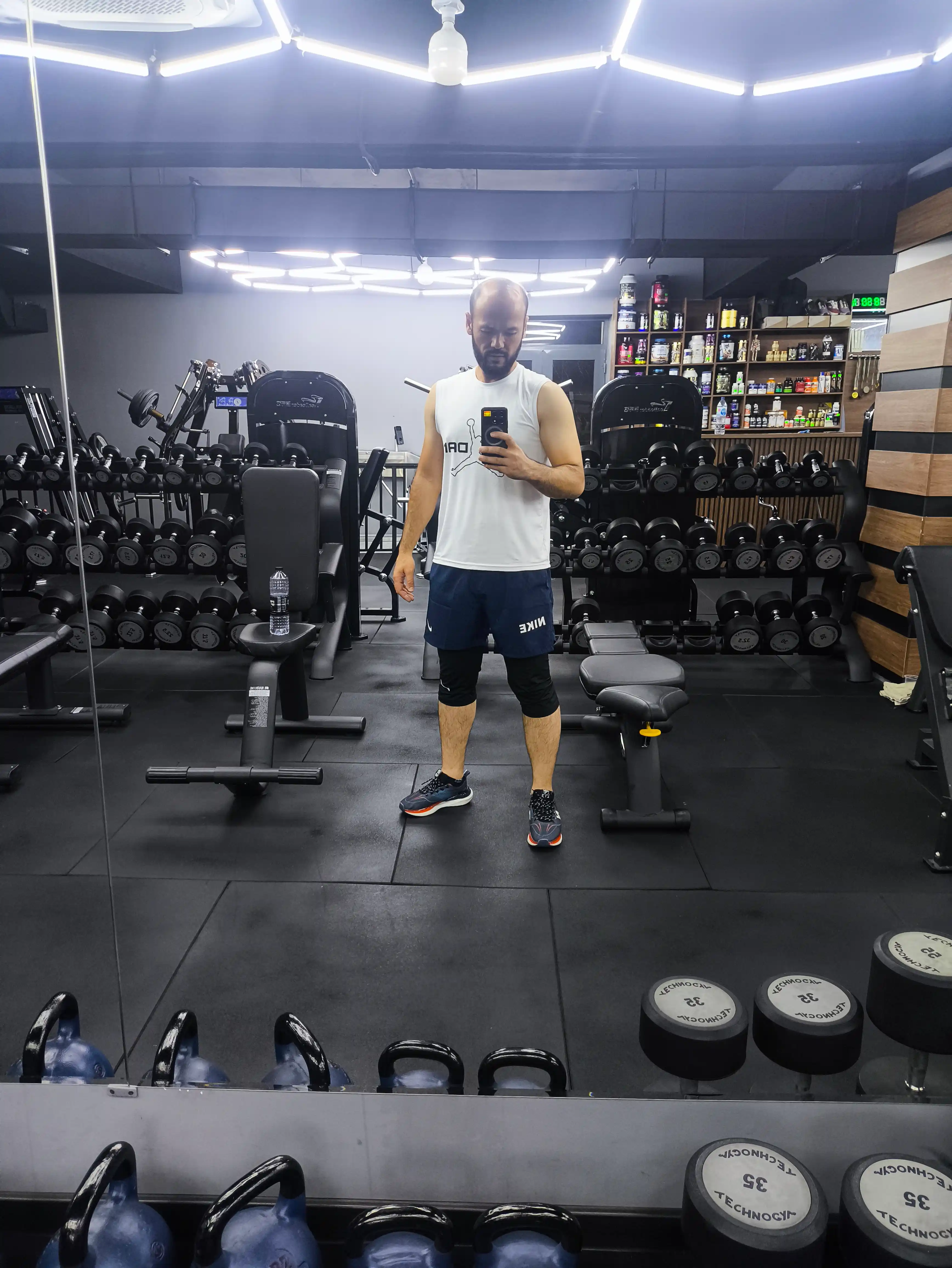 Fitness uchun erkaklar shortigi losinali