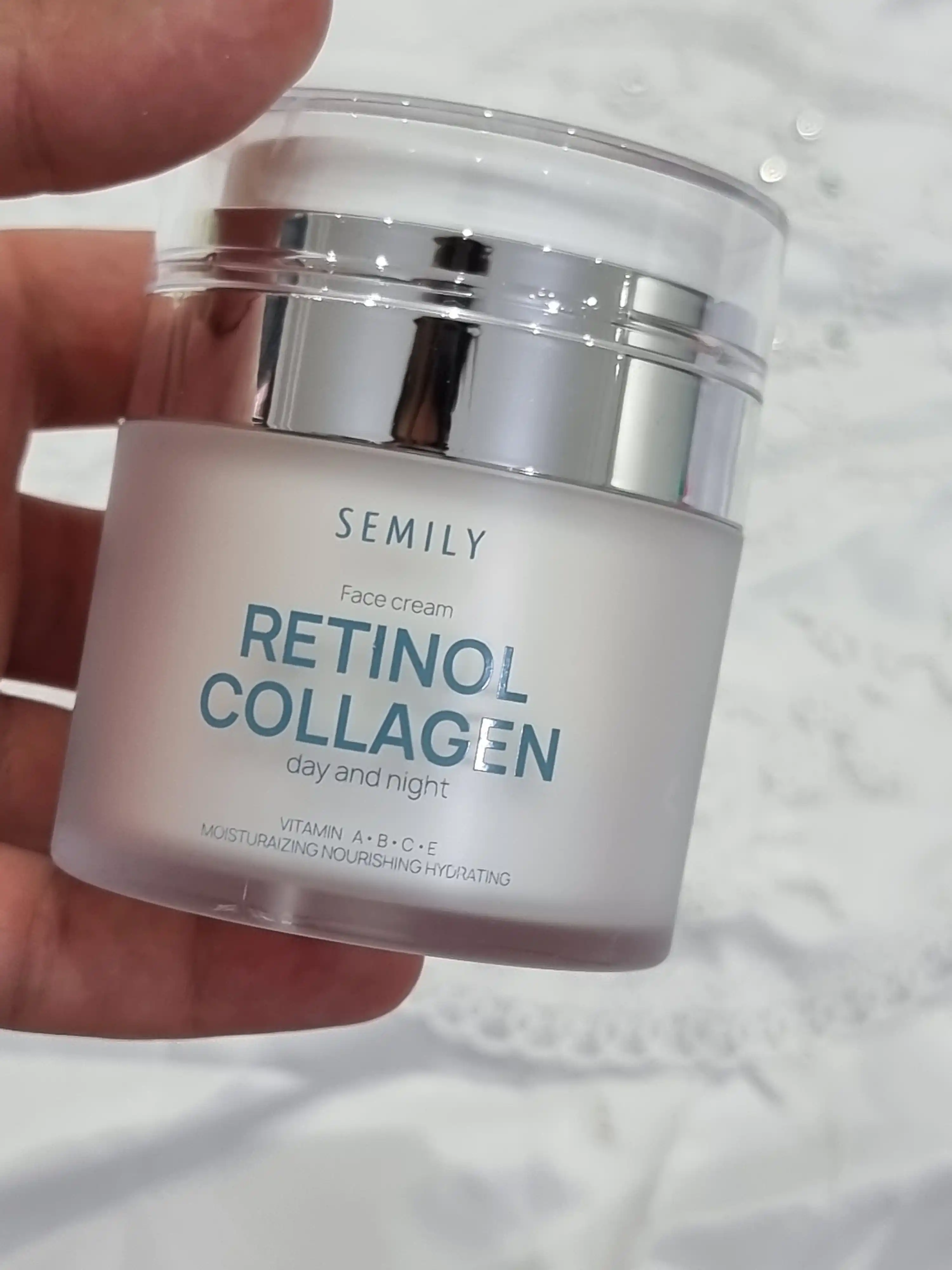 Dekolte sohasi uchun kollagen va retinolli, qarishga qarshi Semily yuz kremi, 50 ml