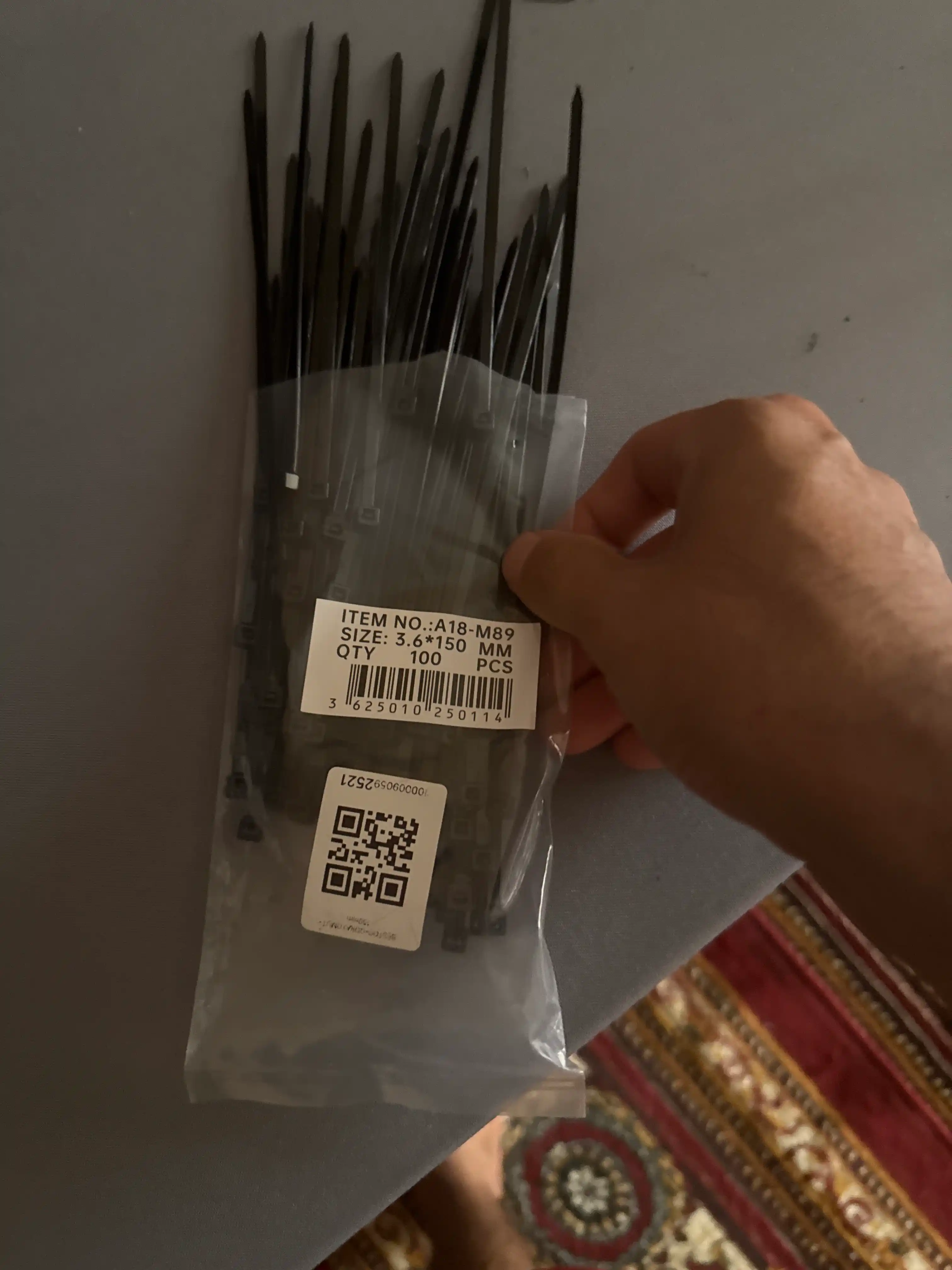 Plastik neylon xomutlar, paketda 100 dona, tortqichlar