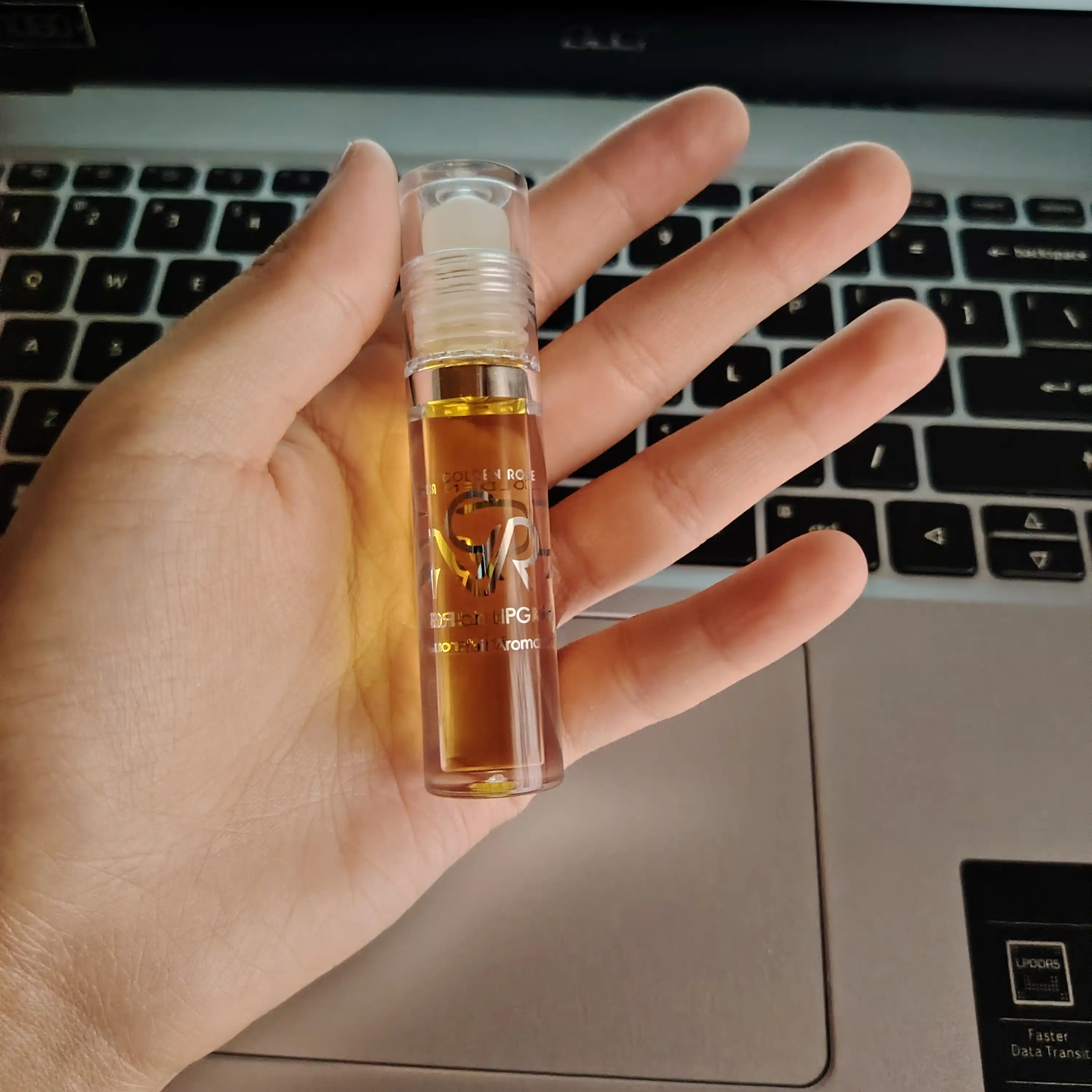 Golden Rose блеск для губ увлажняющий ROLL-ON Lipgloss