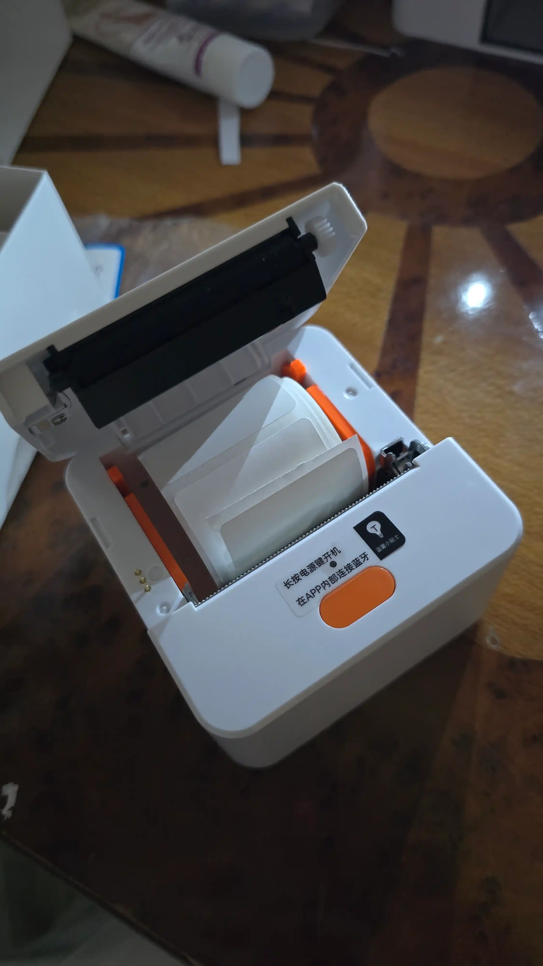 Yorliq, chek va markirovka uchun portativ termoprinter, 50 mm, USB + Bluetooth