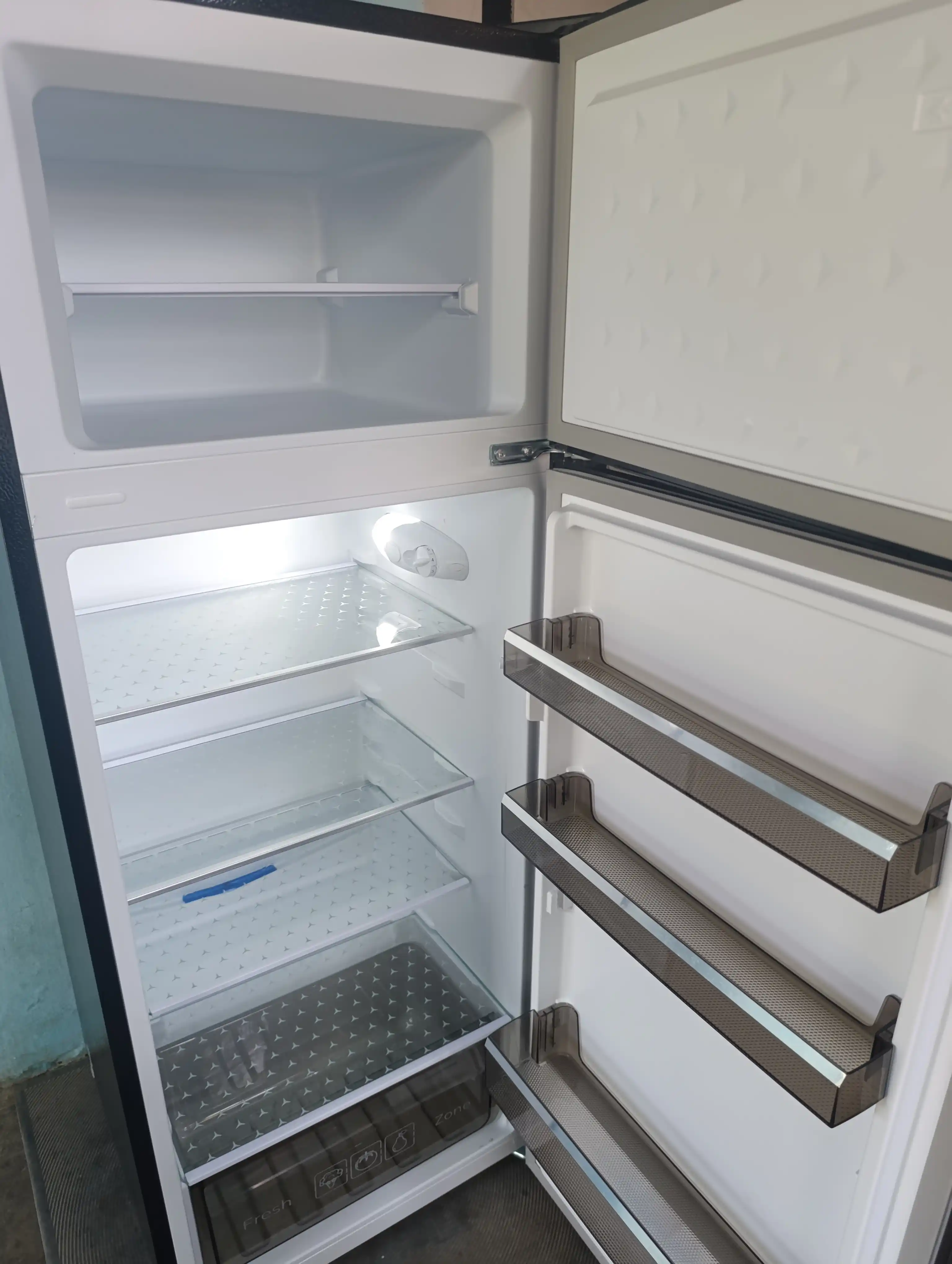 Sovutgich IDEAL IRF-215L, hajmi 211 litr