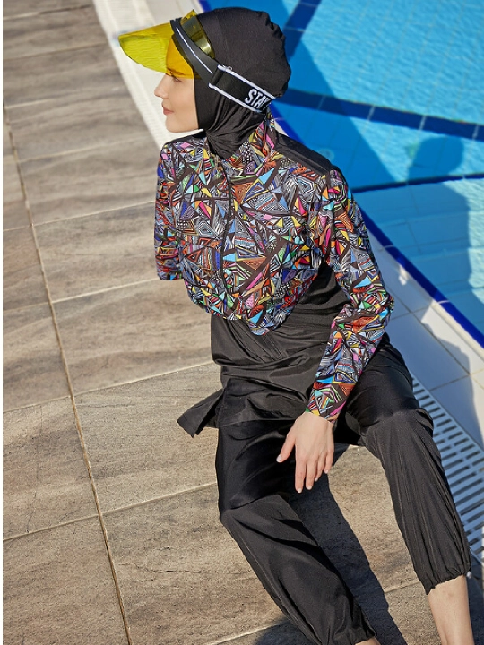Ayollar cho‘milish kiyimi, Burkini, yopiq cho‘milish kiyimi