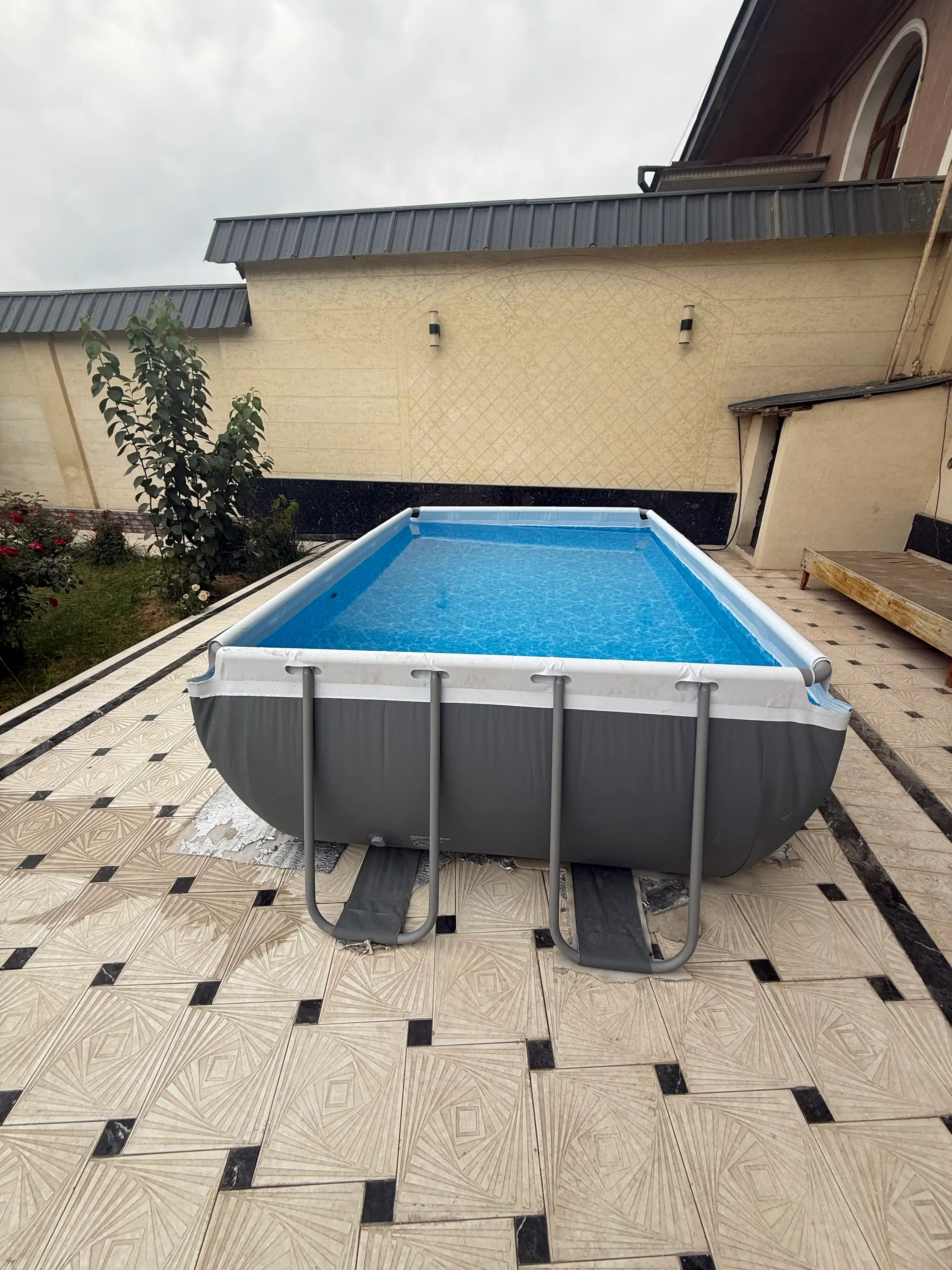 77 / 1000  To‘g‘ri burchakli karkasli basseyn - Bestway Power Steel 56629 - 282x196x84 sm