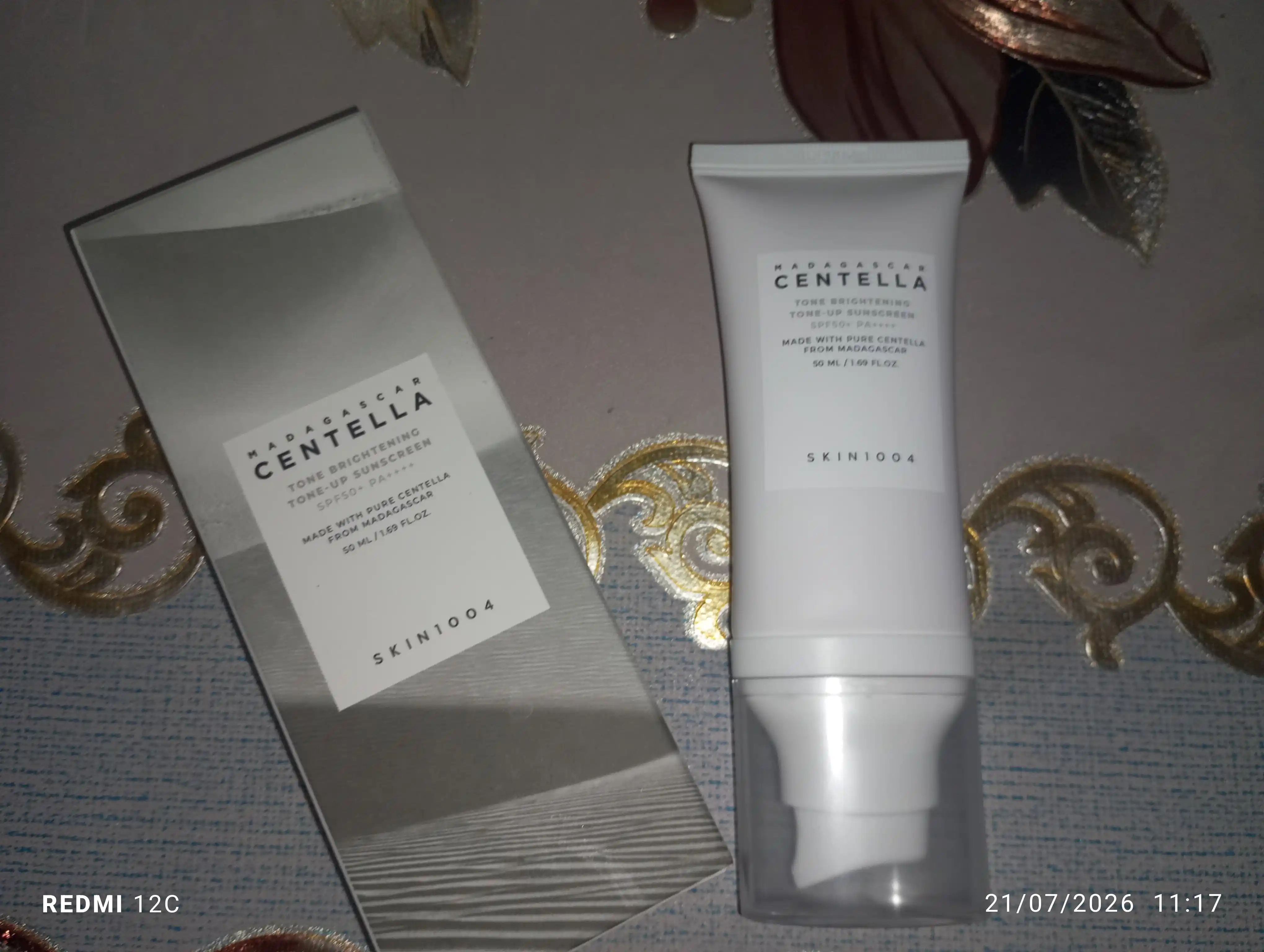 Centella Madagascar SPF 50+ — легкий солнцезащитный крем с экстрактом центеллы, 50 мл
