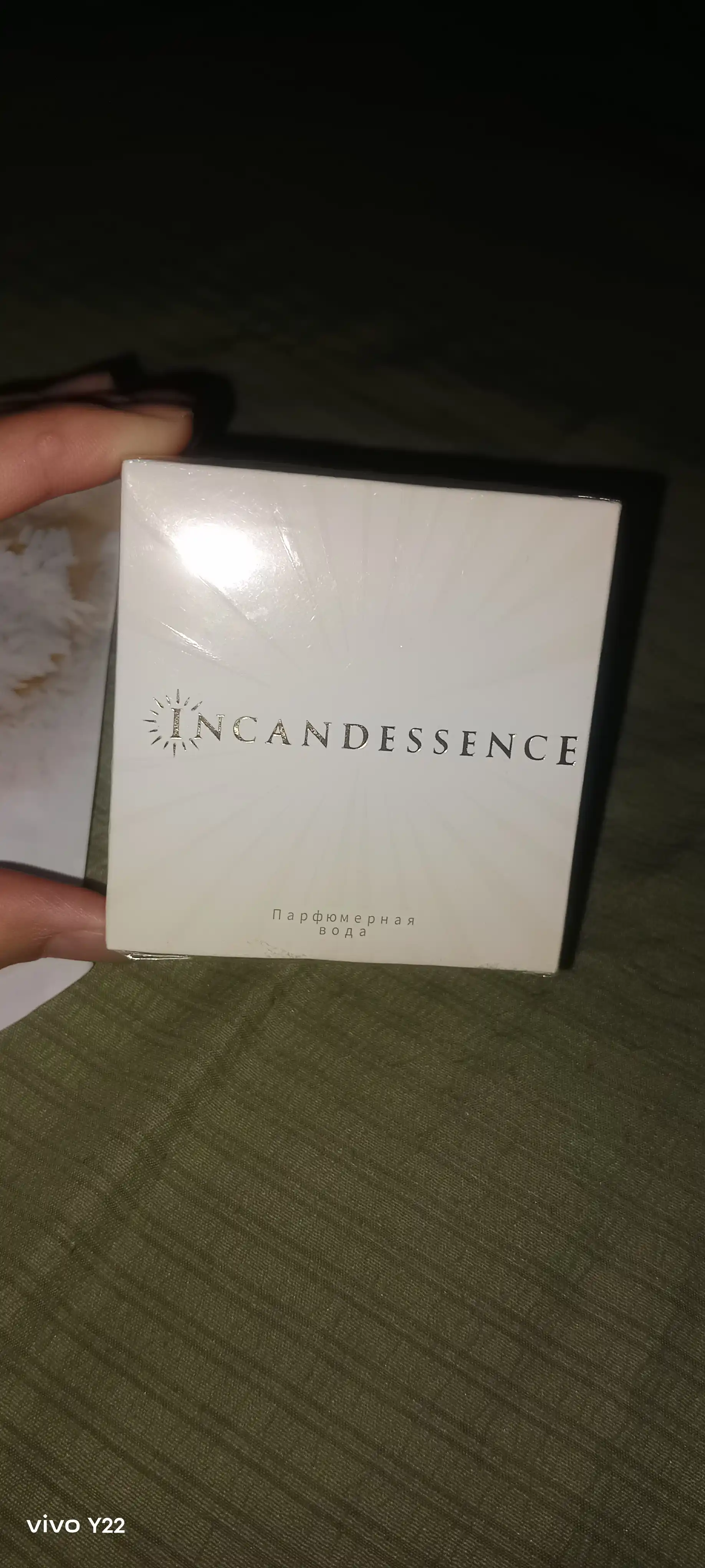 INCANDESSENCE 50 мл — это женский аромат с цветочно-фруктовым направлением