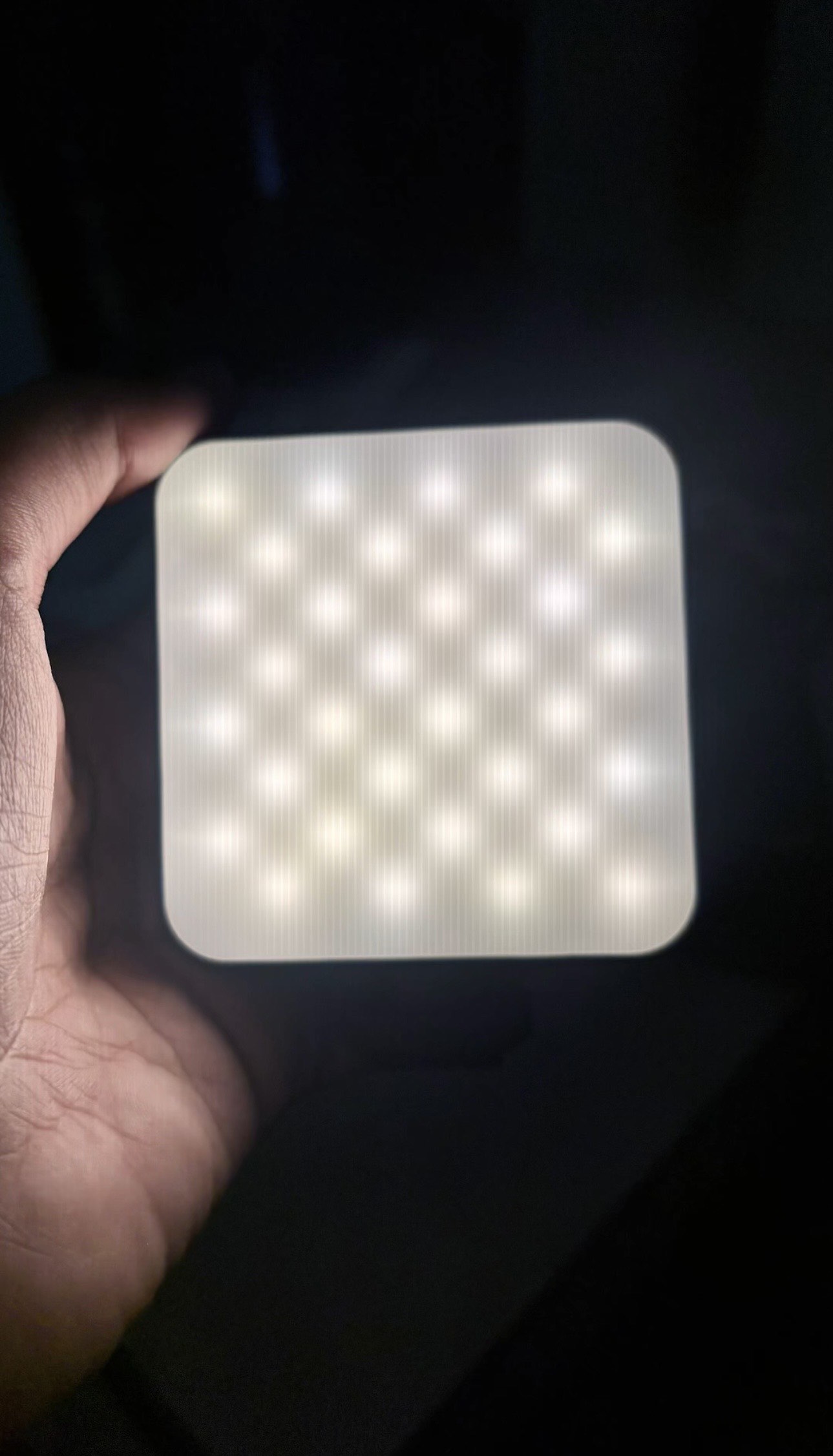 Foto va video suratga olish uchun Jmary FILL-59R LED portativ video chirogi