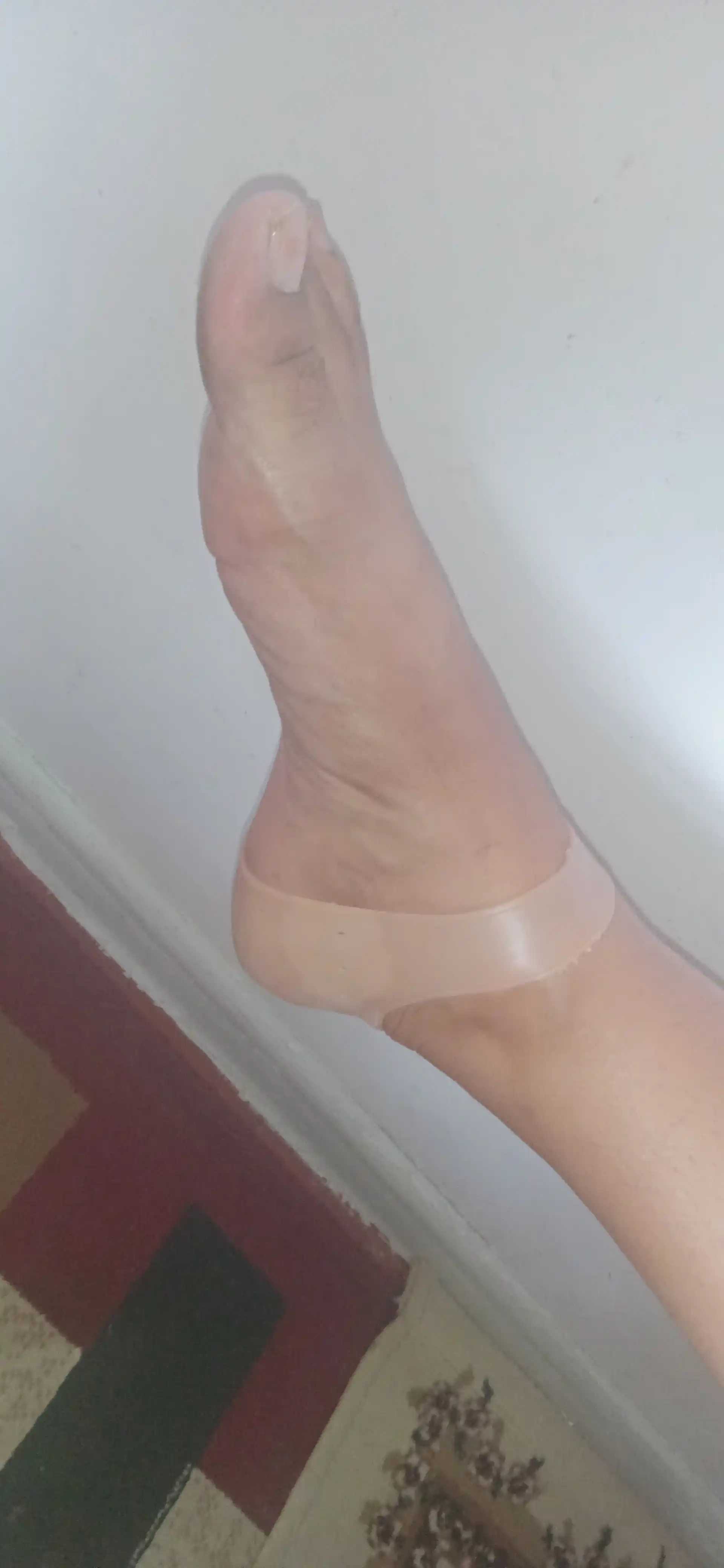 Tovondagi yoriqlarni davolash namlantiruvchi kosmetik paypoqlar, silikon