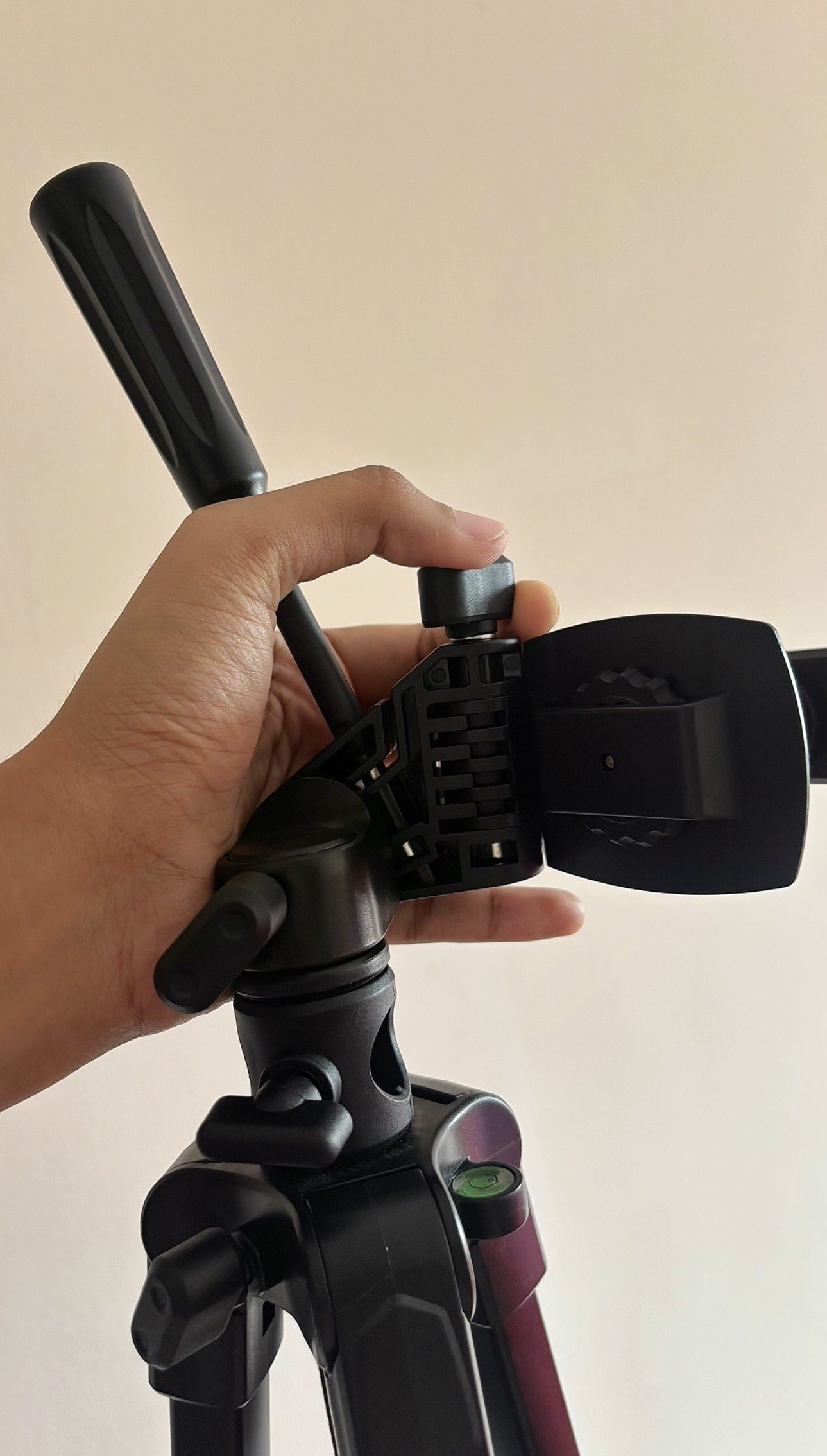 Штатив Jmary kp 2209 с держателем для телефона и фотоаппарата