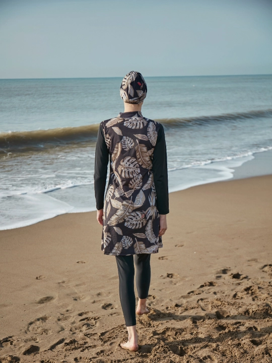 Ayollar cho‘milish kiyimi, burkini, sport kiyimi