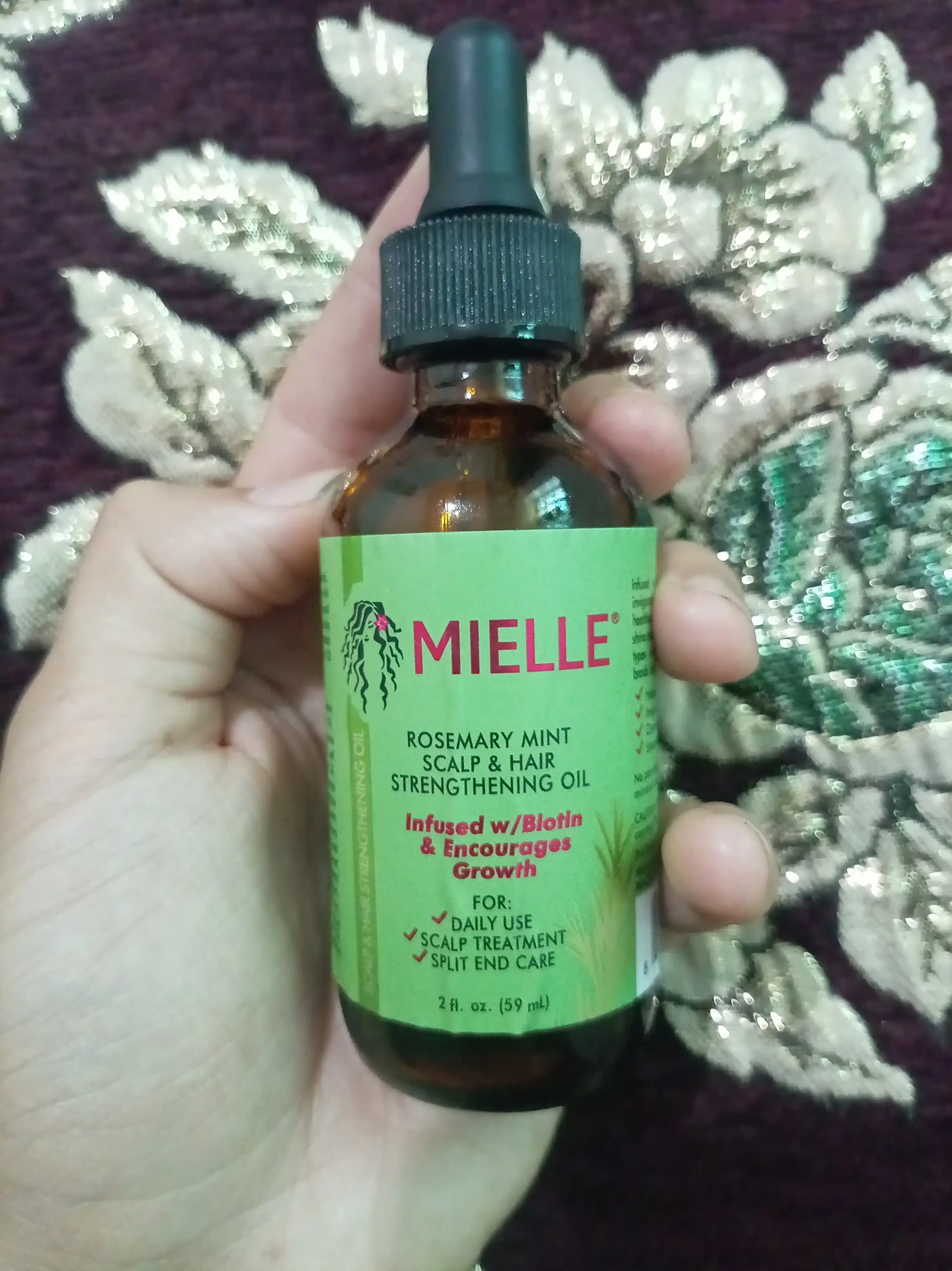 Mielle Sochni mustahkamlash uchun biotinli razmarin yog'i, yalpiz bilan, 59 ml