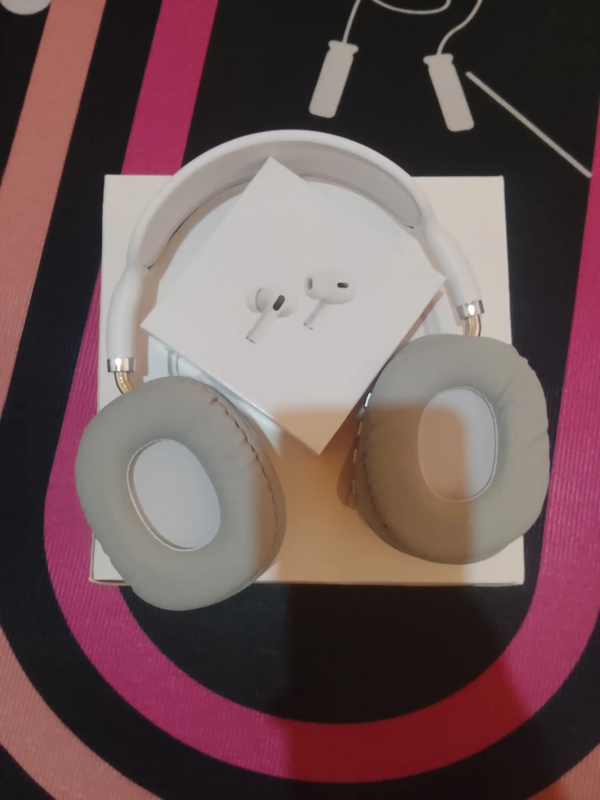 Simsiz Bluetooth quloqchinlar P9, mikrofonli, 1+1