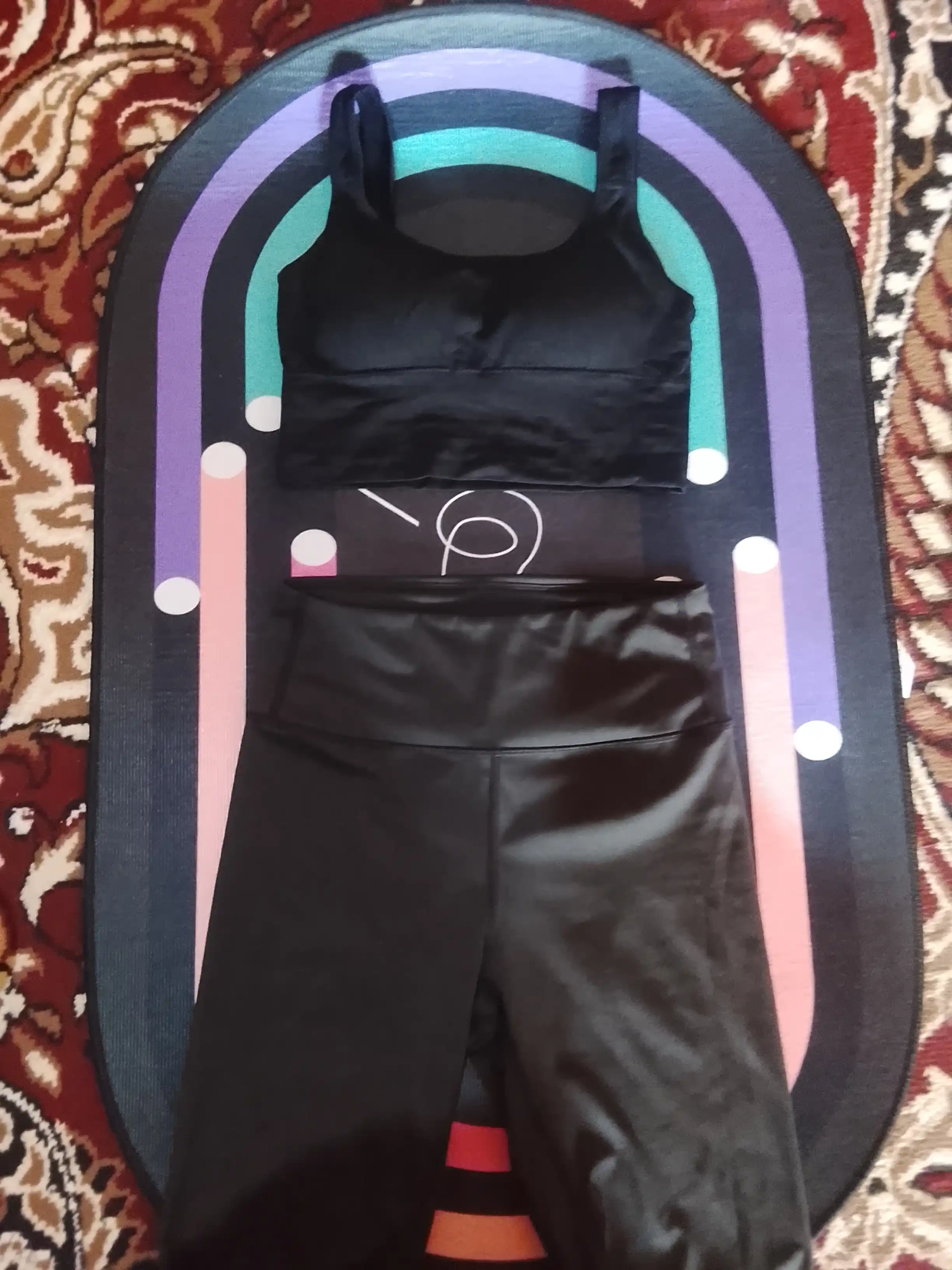 Sport losinlari, fitnes uchun legginslar, ayollar sport kiyimi, PUSH UP effekti bilan