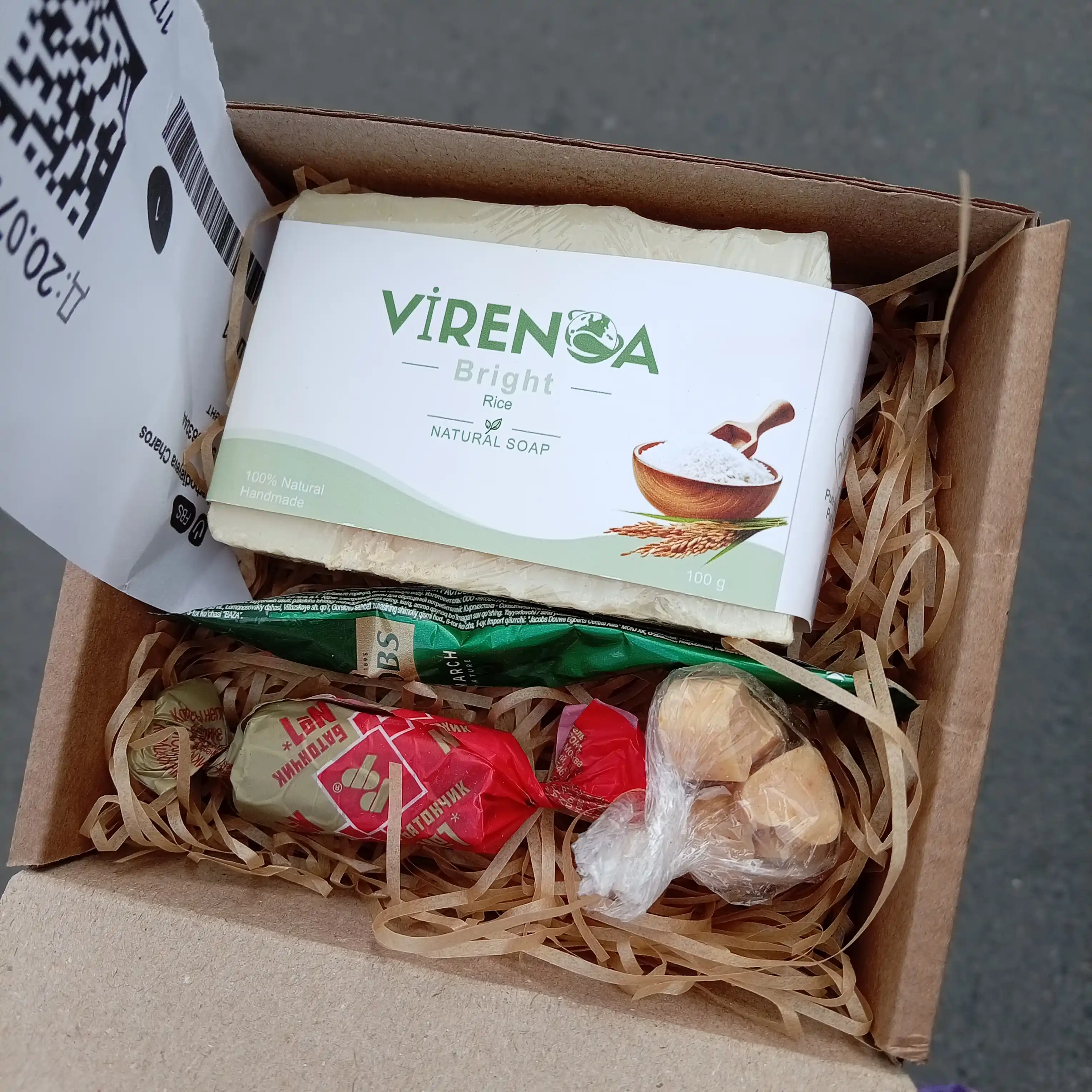 Tabiiy oqartiruvchi yuz sovuni Virenoa Classic kurkuma va meyan ildizi bilan, 100 g Bright