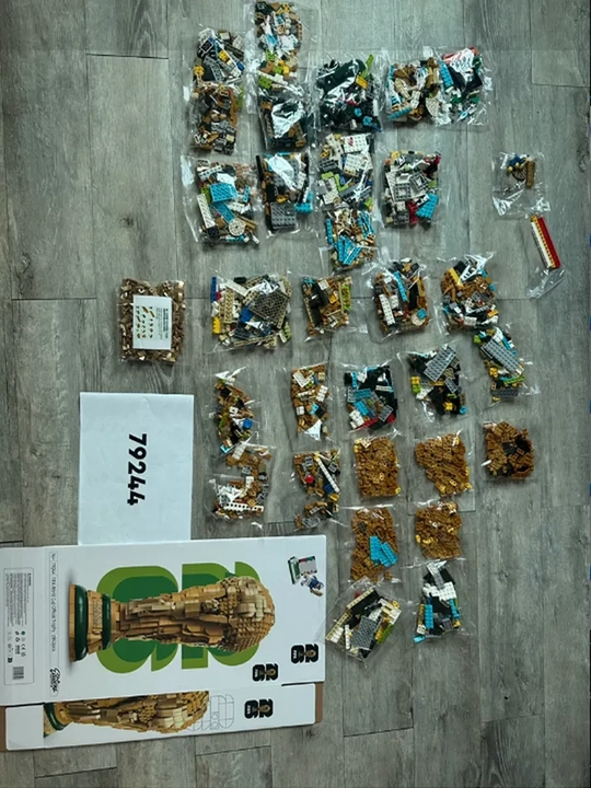 LEGO Editions — FIFA futbol bo‘yicha jahon chempionati kubogi, 2842 ta detal
