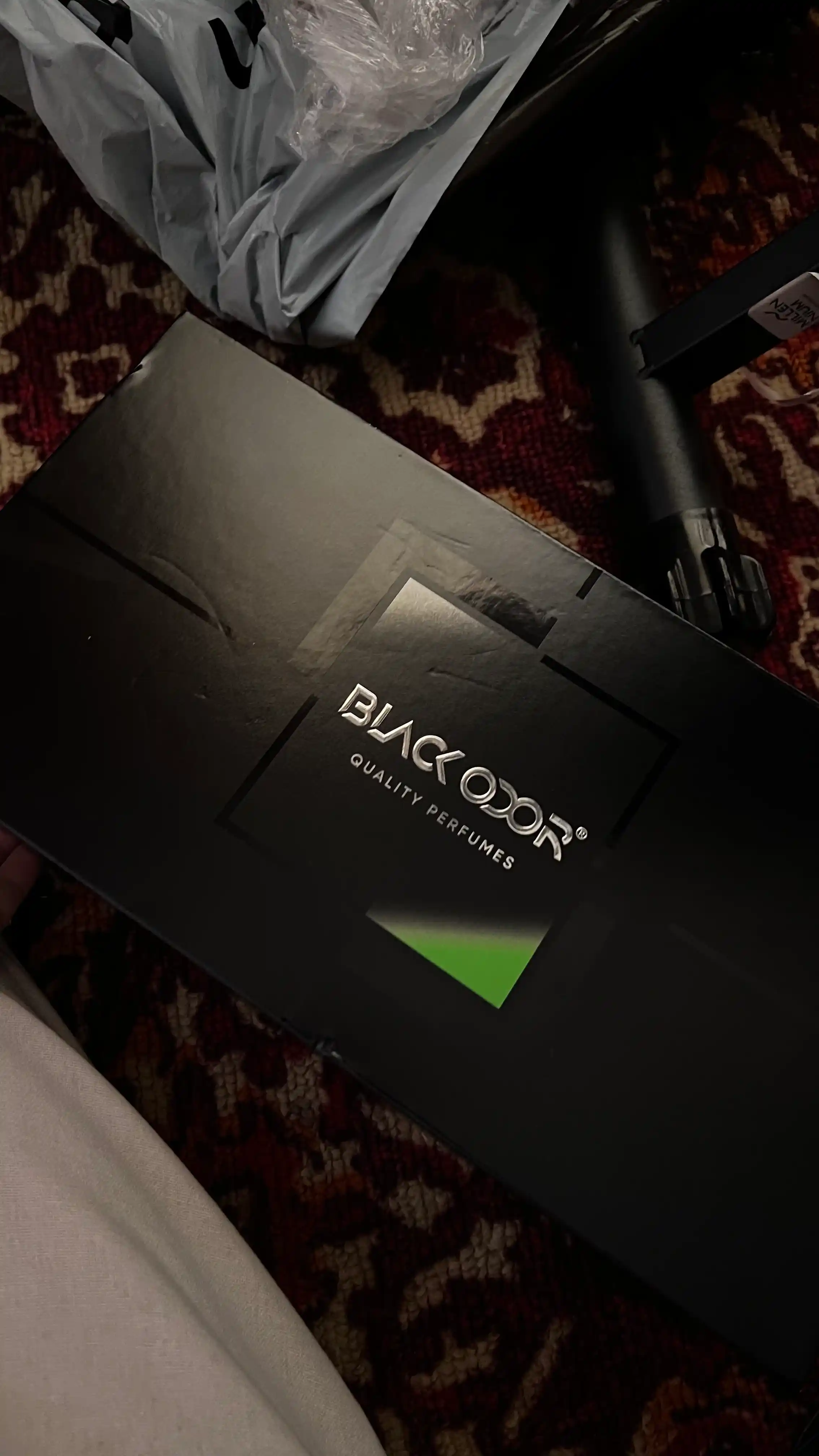 BLACK ODOR avtomobil va uy uchun xushbo‘ylantirgich