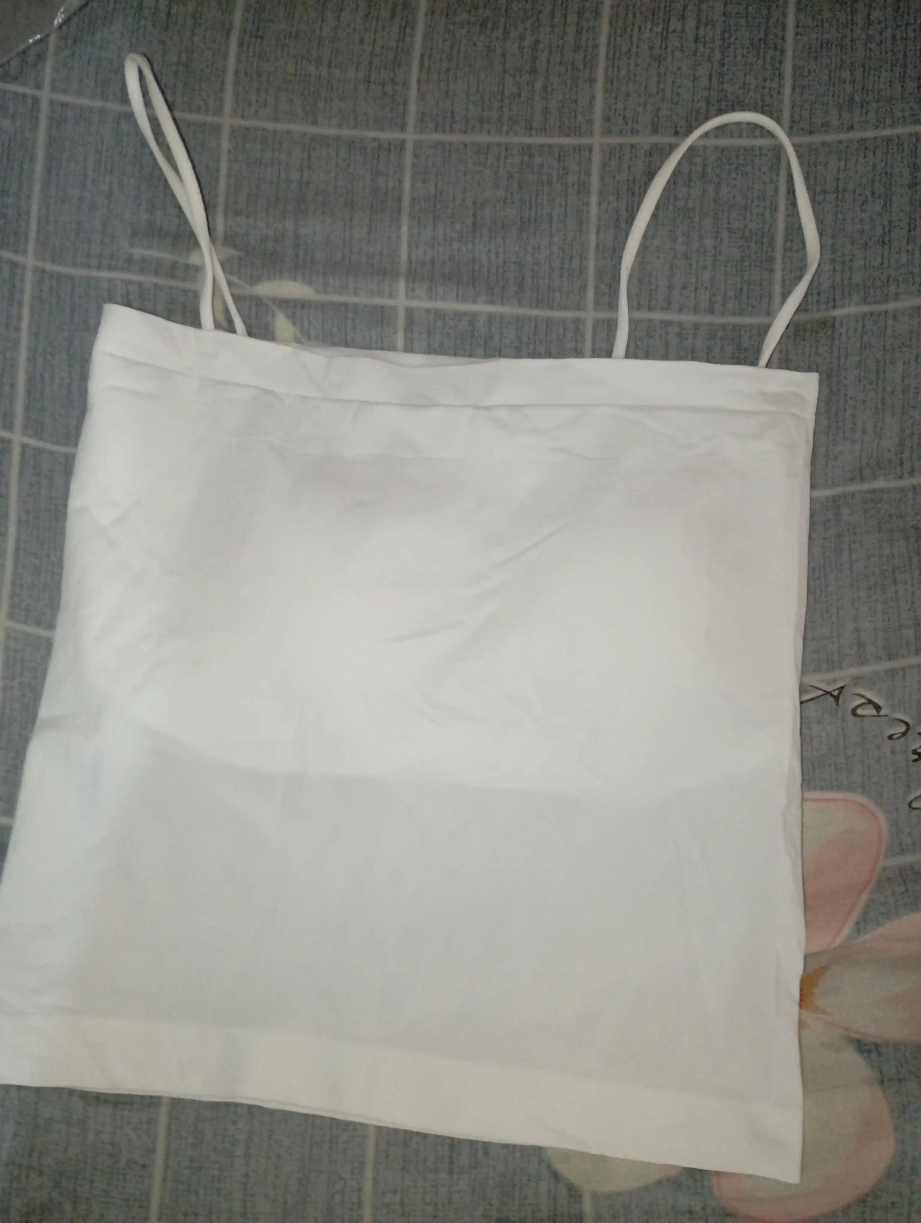 Ayollar uchun choksiz bralet topi - tasmali mayka, elastik va qulay
