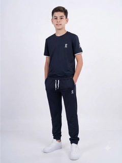 Темно-синий