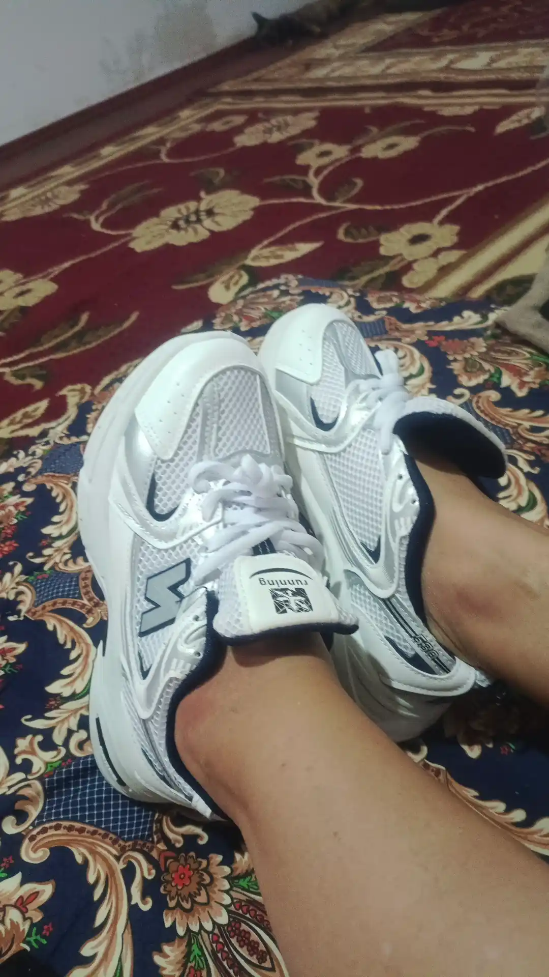 Yugurish va yurish uchun ayollar krossovkasi, nafas oluvchi to‘rli, New Balance, NB 530