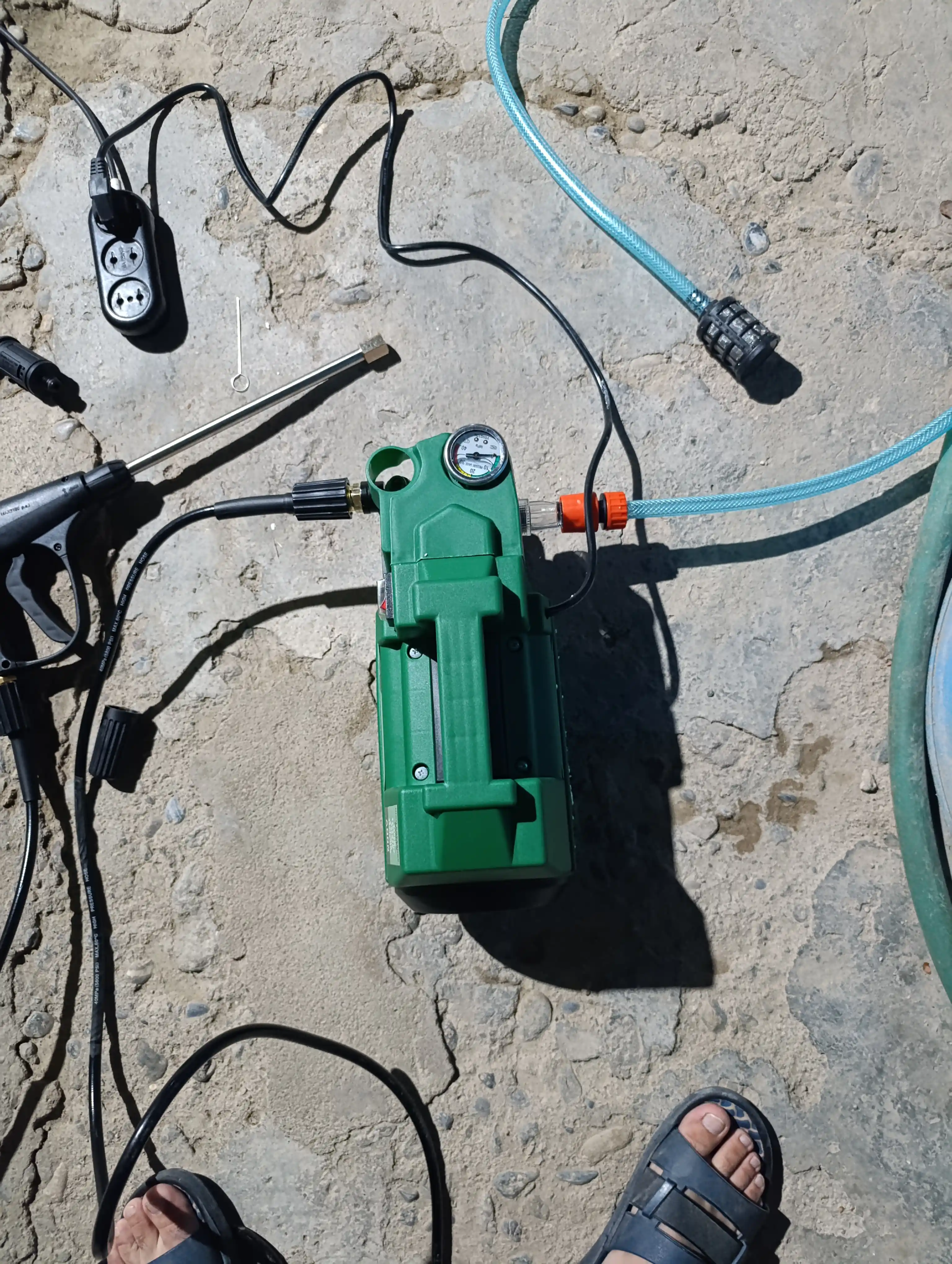 MOON yuqori bosimli avtoyuvish mashinasi, 2200 Vt, karcher, avtoyuvish