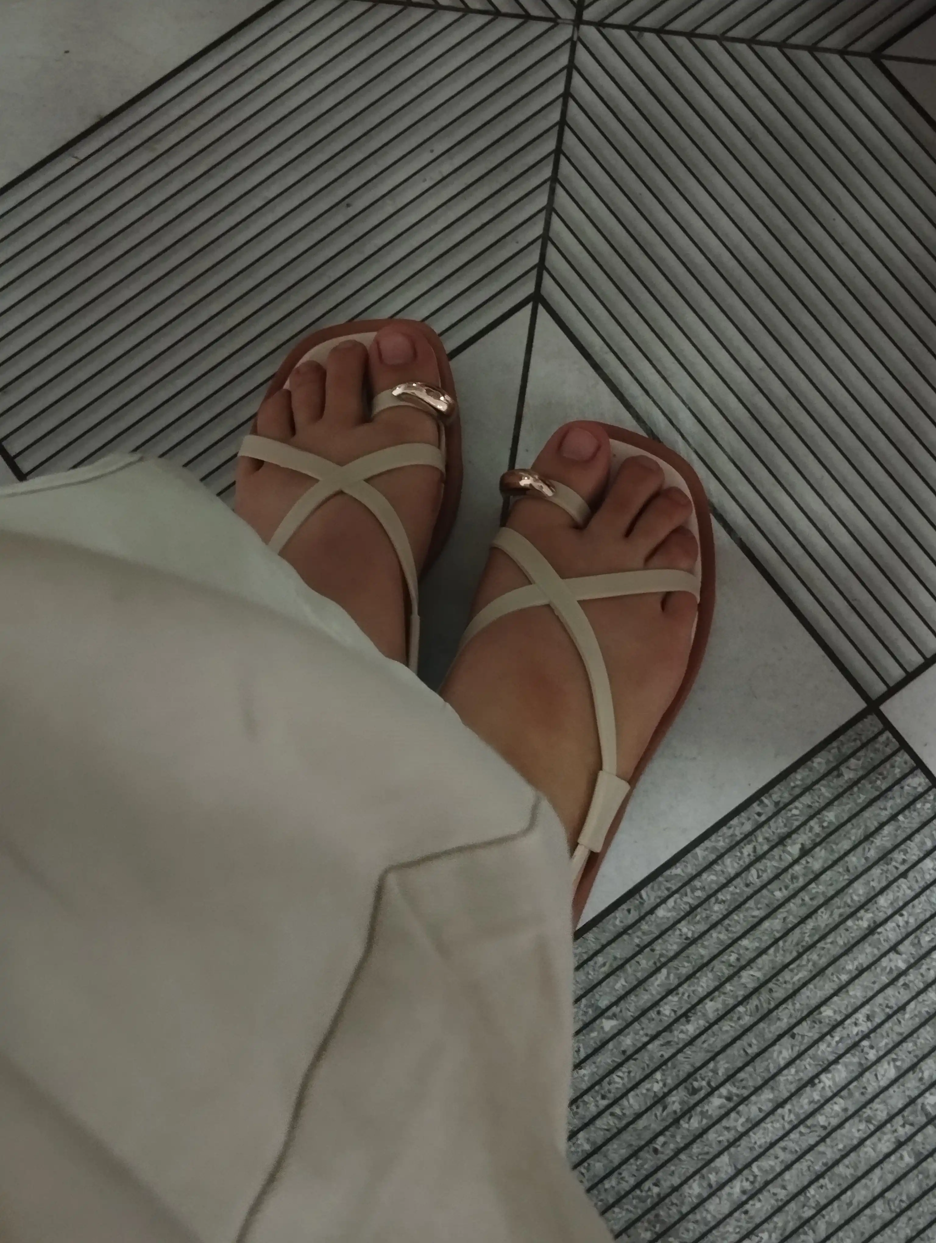 Ayollar uchun yozgi sandal – Yengil, zamonaviy sandal 35-43 razmer, Kundalik va sayr uchun
