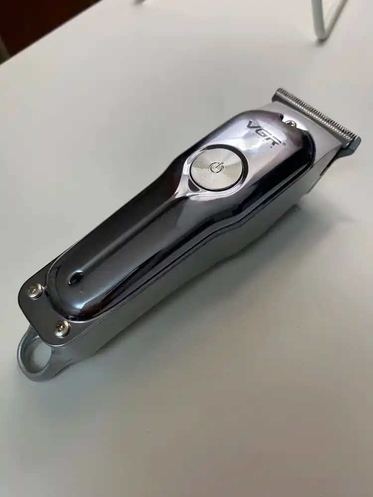 Soch va soqol olish uchun trimmer,professional soch olish mashinkasi VGR V-030,071