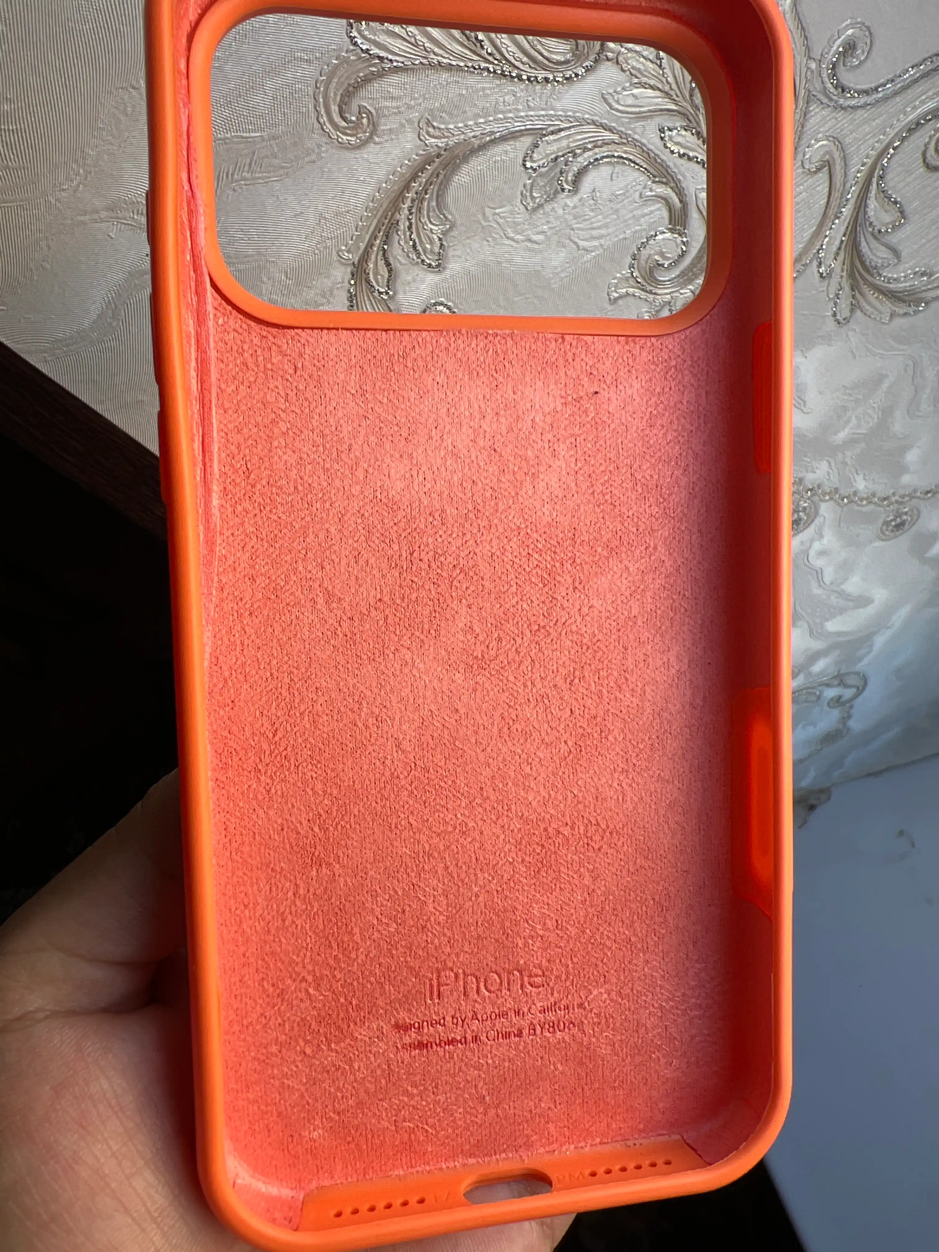 IPhone 17 Pro Max silikon g'ilofi – kamera himoyasi, 1.5 mm bortik