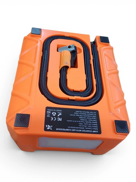 Avtomobilni ishga tushirish va nasosli kompressor + powerbank + lampa 8000 mAh