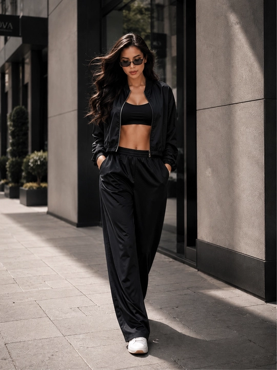 Ayollar uchun uch qismli sport komplekti, bomber, top va keng shim