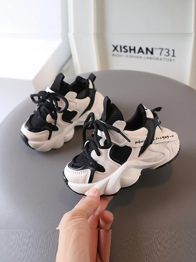 Детские кроссовки MyFuzik Shoes 21 - 30 — MYUSA-AAA0047-ЧЕРН-21