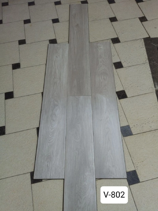 MDF laminat pol, 1220Х200Х8 mm razmerli, V - faskali sifatli yog'och taqlididagi taxta
