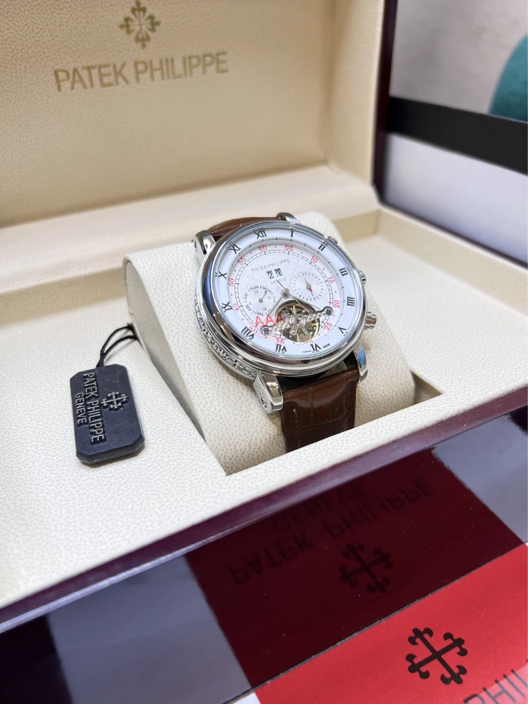 Erkaklar qo‘l soati, Patek Philippe mexanik soati, hujjatlar bilan, qo‘l fabrikasi bilan