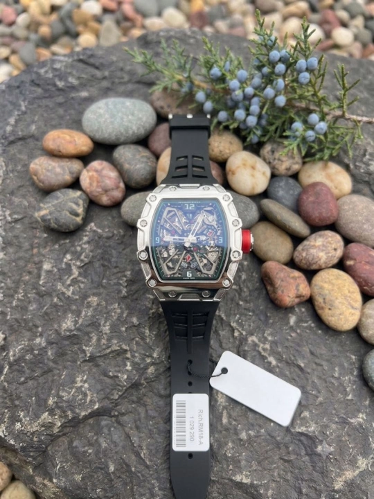 Erkaklar qo'l soati, Richard mille, mexanika, hujjatlari va paketlari bilan birga