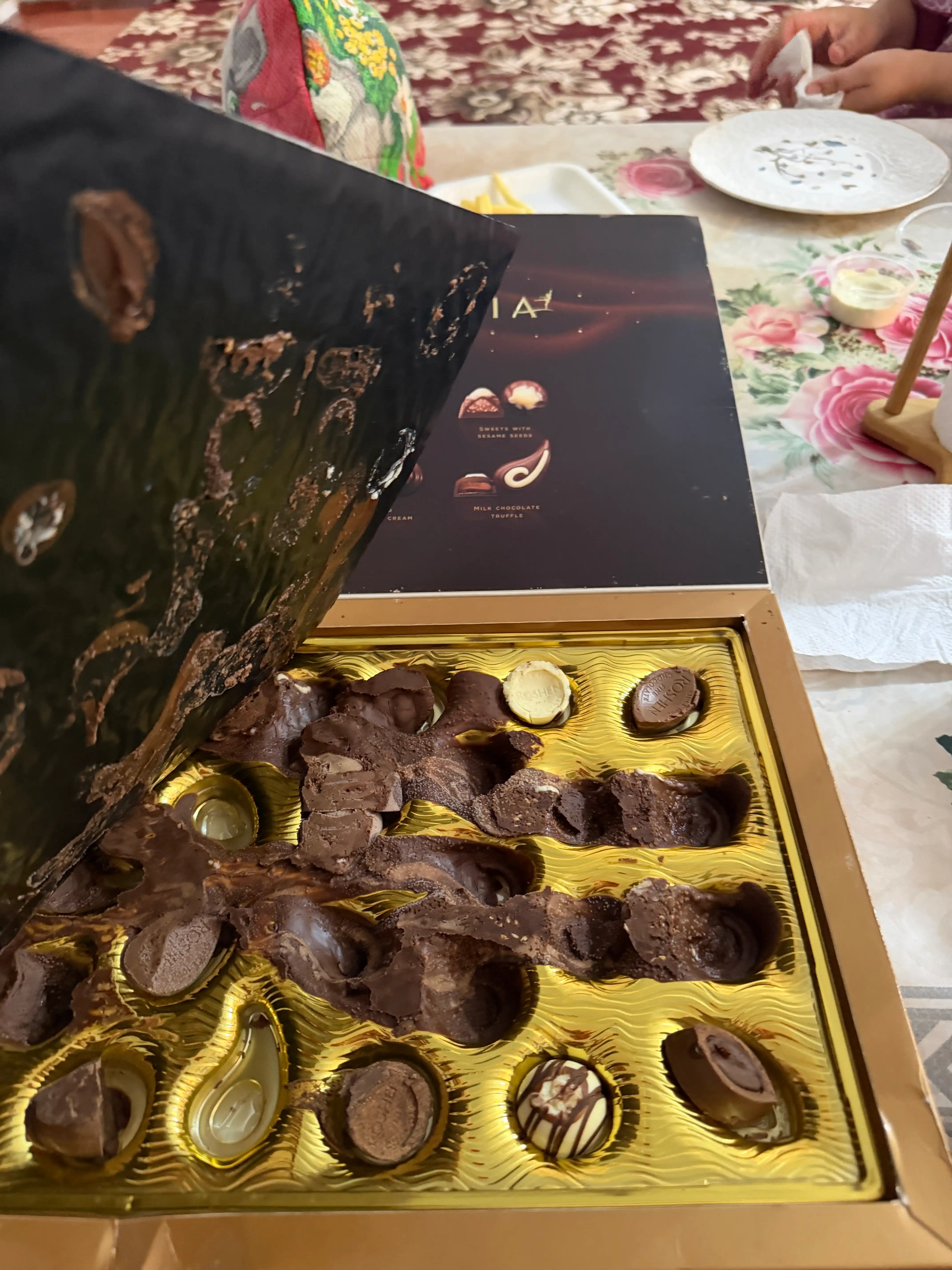 Коробочные конфеты Roshen Chocolateria, 256 г