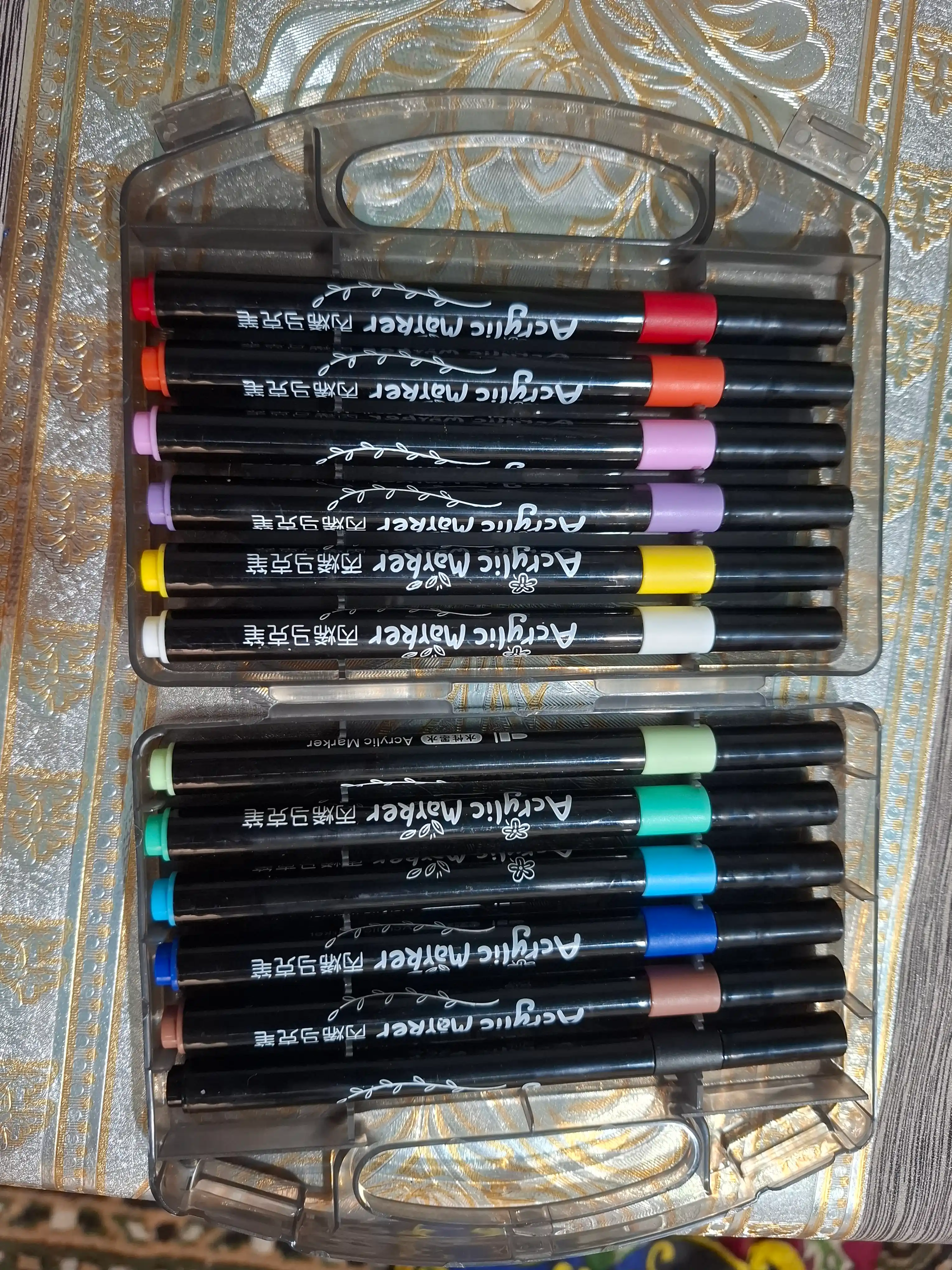 Akril markerlar to‘plami - 12 xil rangda