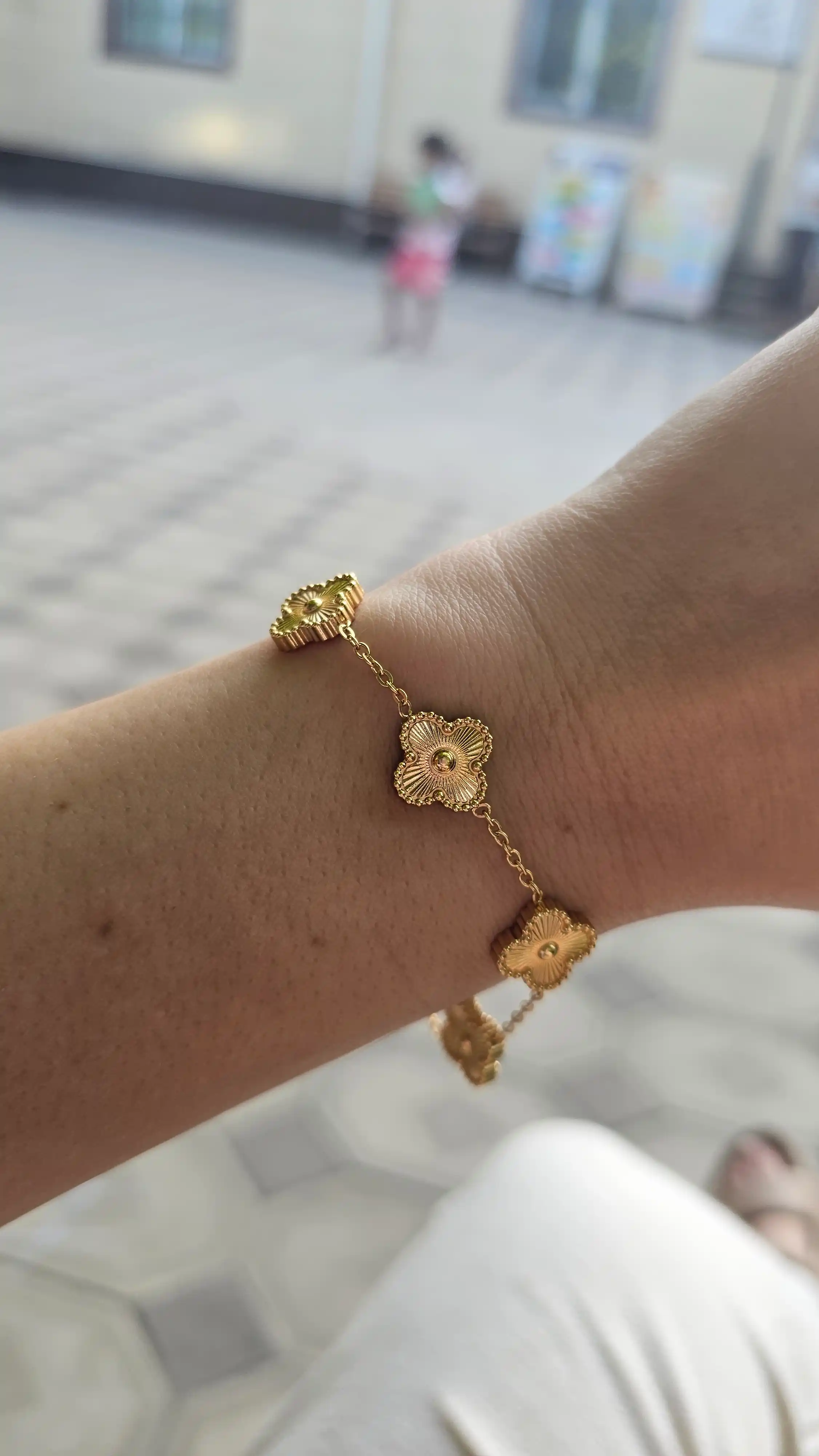 Браслет Van Cleef для женщин и девушек — не темнеет, цвет не меняется